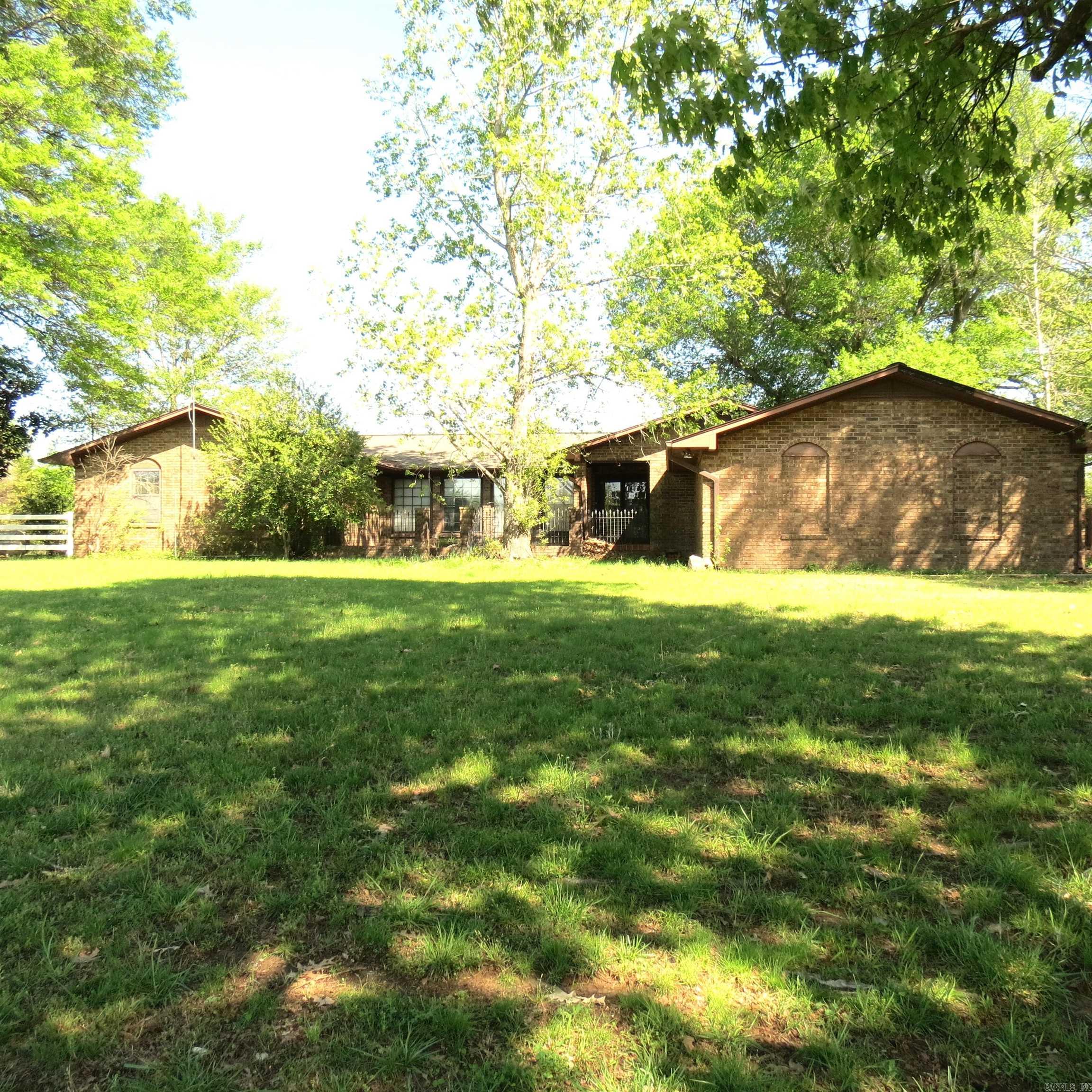 2176 Hwy 33