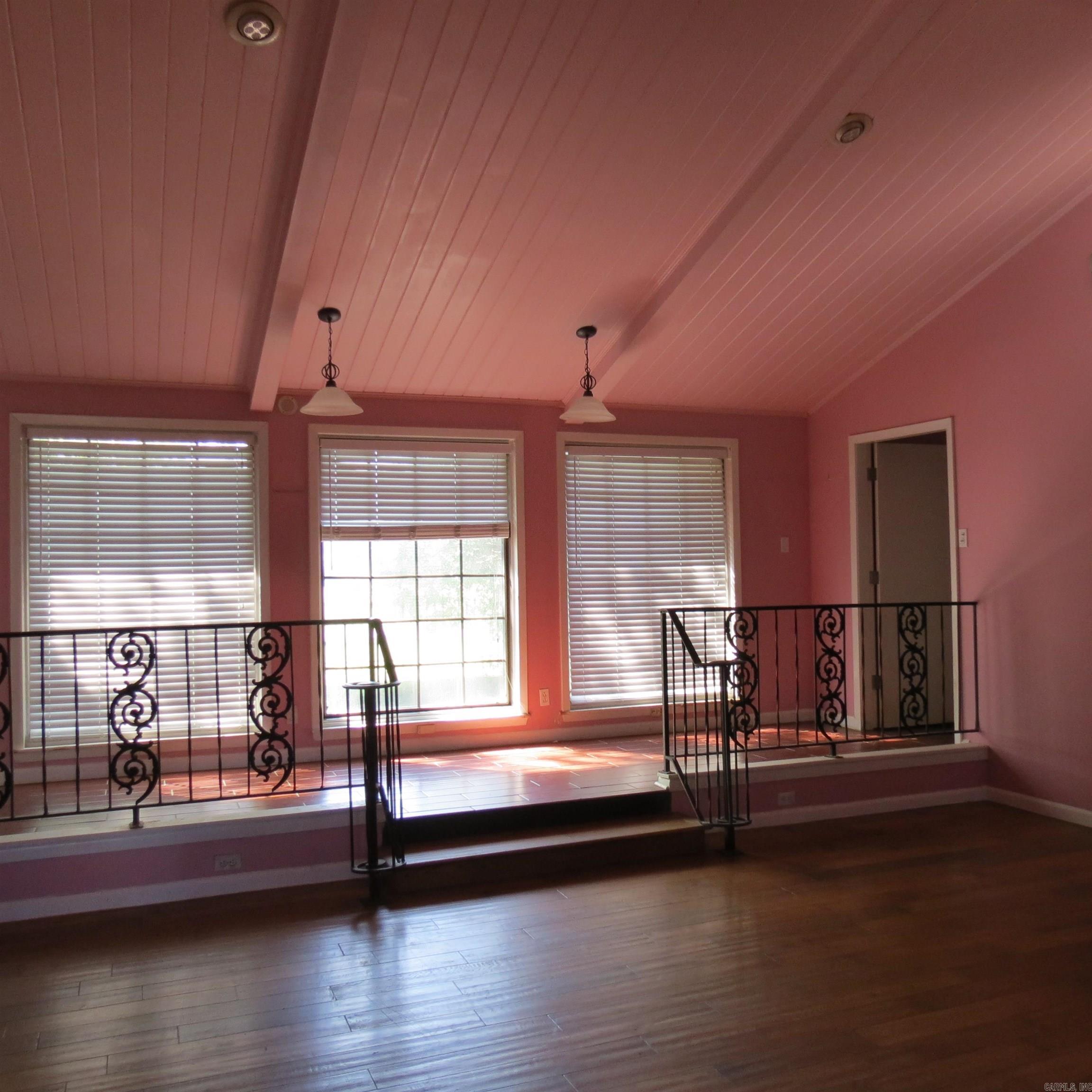 2176  Hwy 33  Almyra, AR
