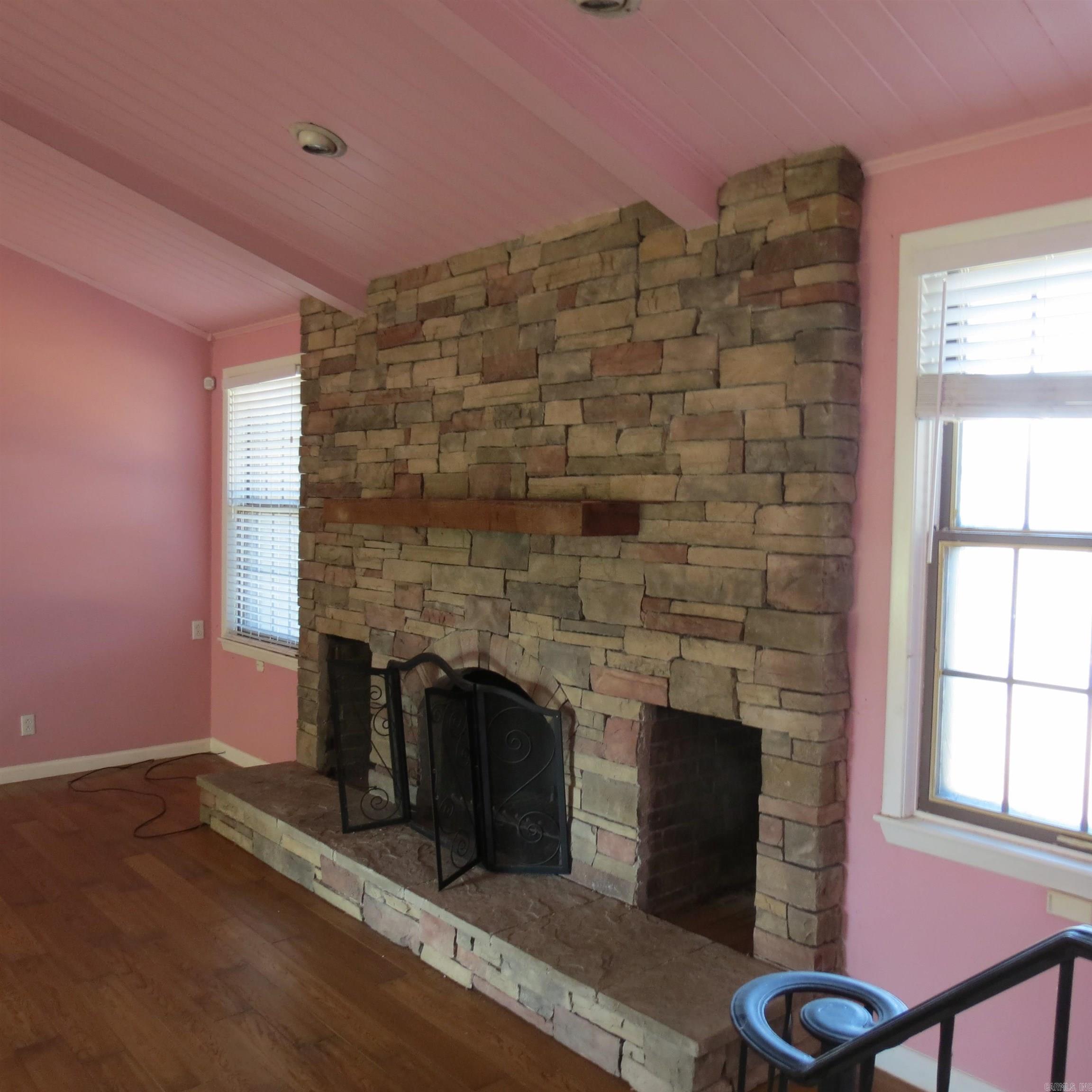 2176  Hwy 33  Almyra, AR