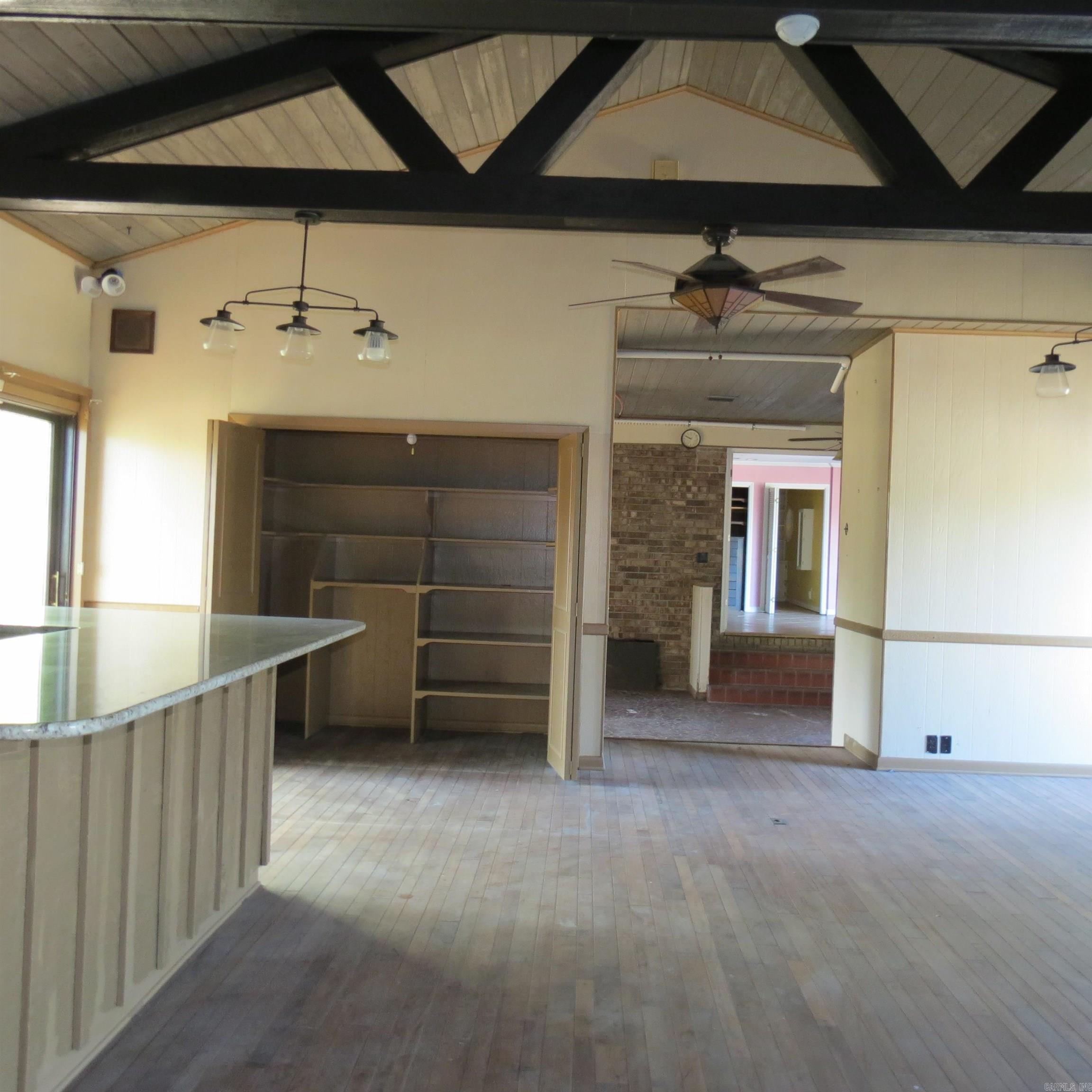 2176  Hwy 33  Almyra, AR