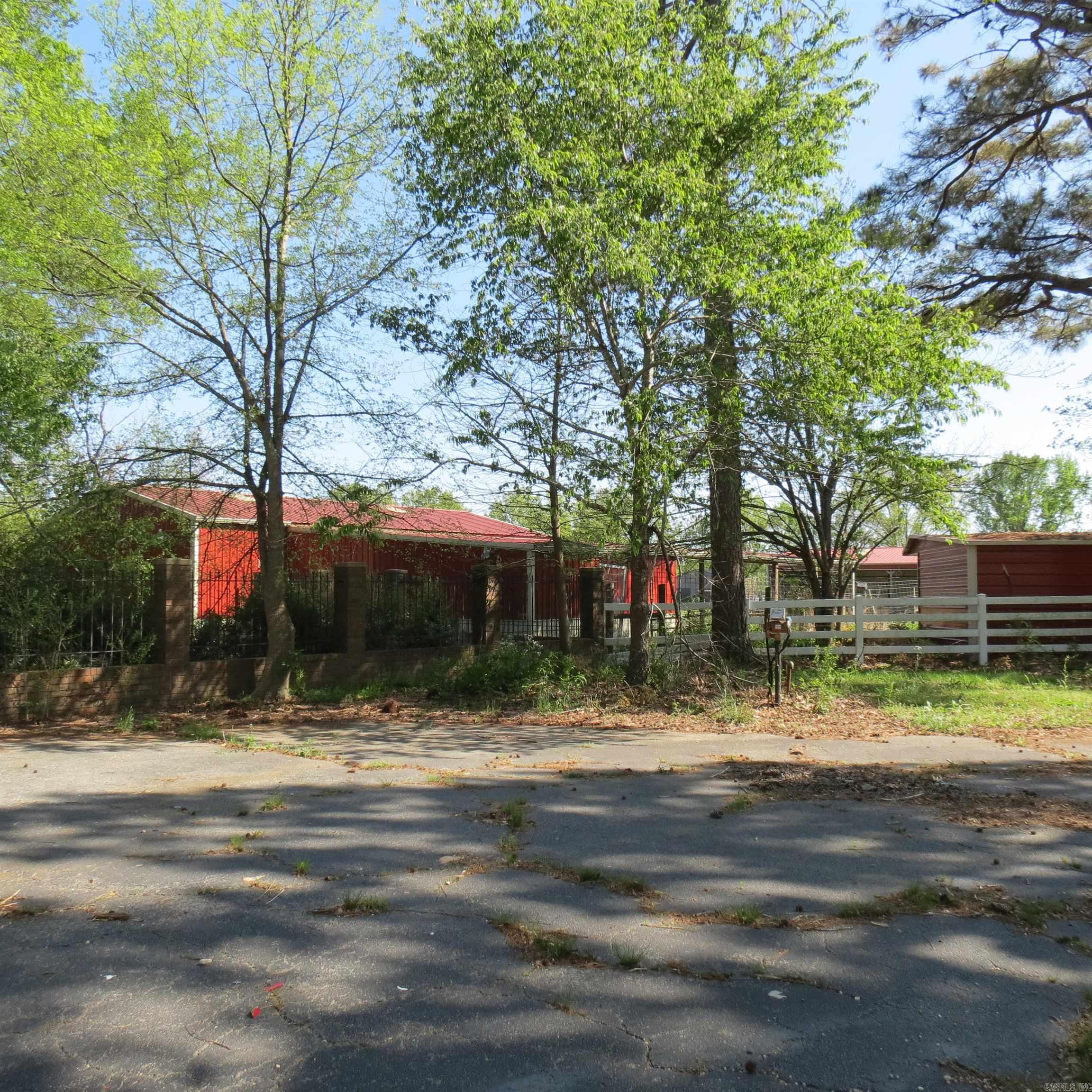 2176  Hwy 33  Almyra, AR