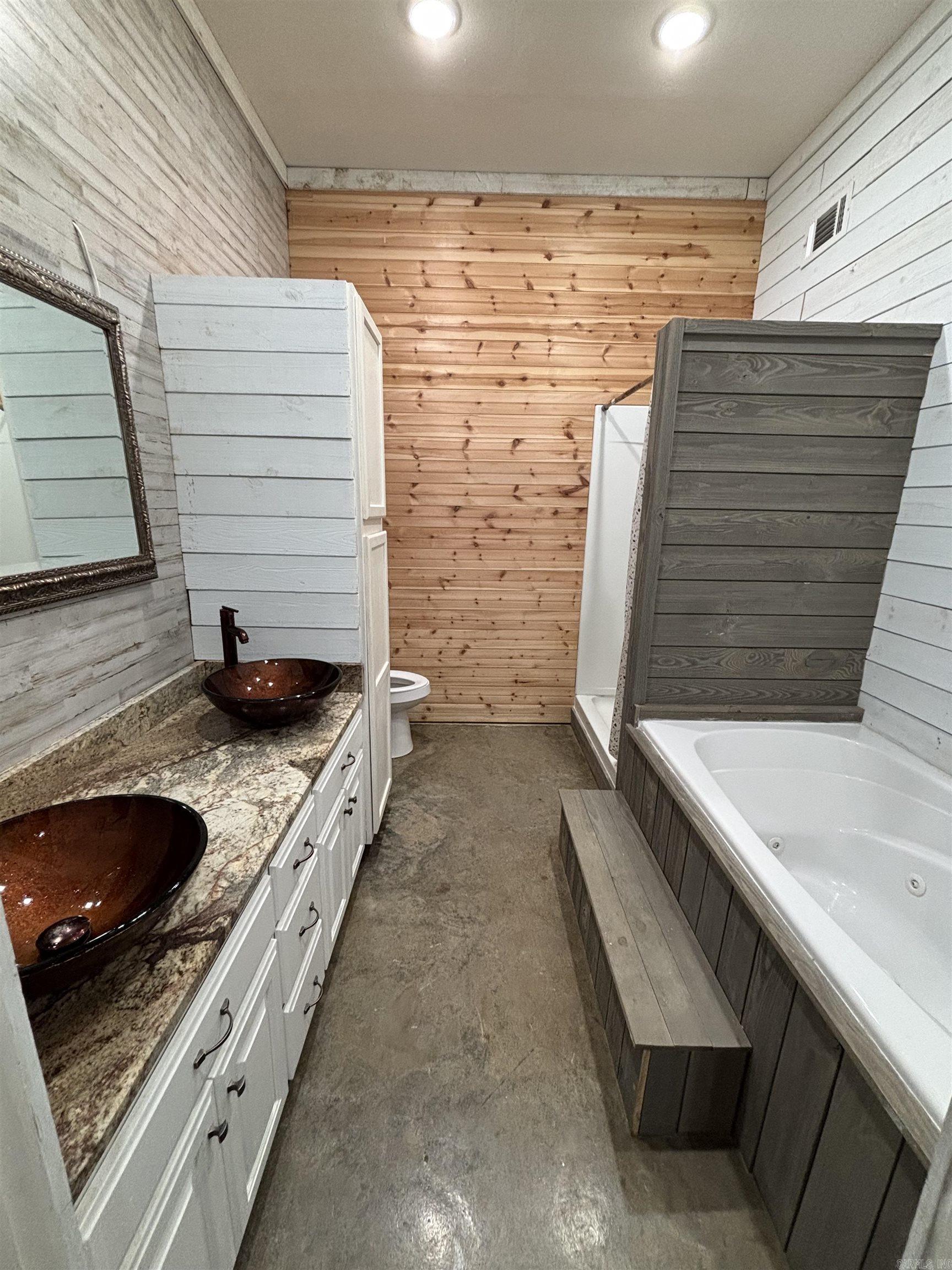 693  Little Blakley Creek  Jessieville, AR