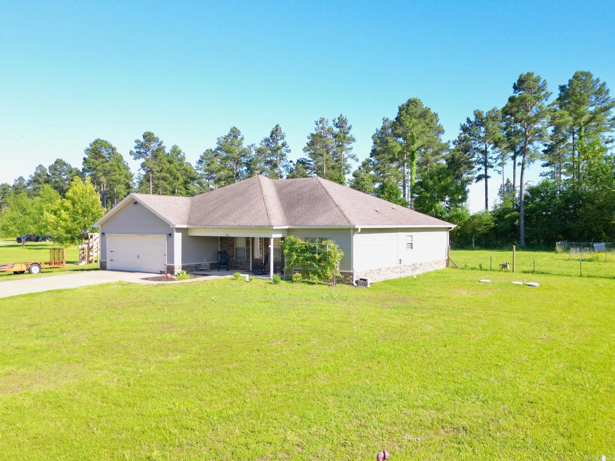 108  Crystal Valley  Searcy, AR