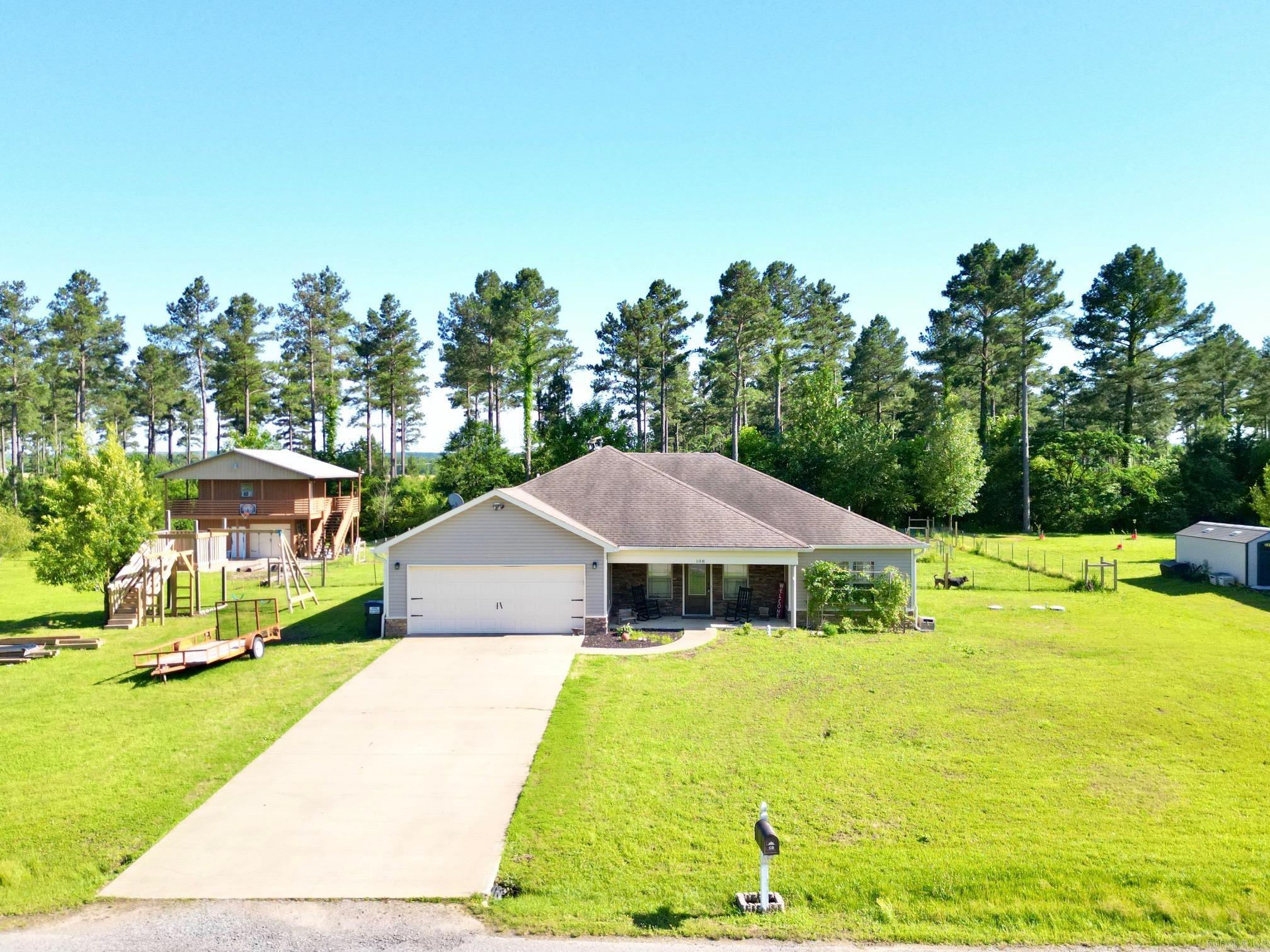 108  Crystal Valley  Searcy, AR