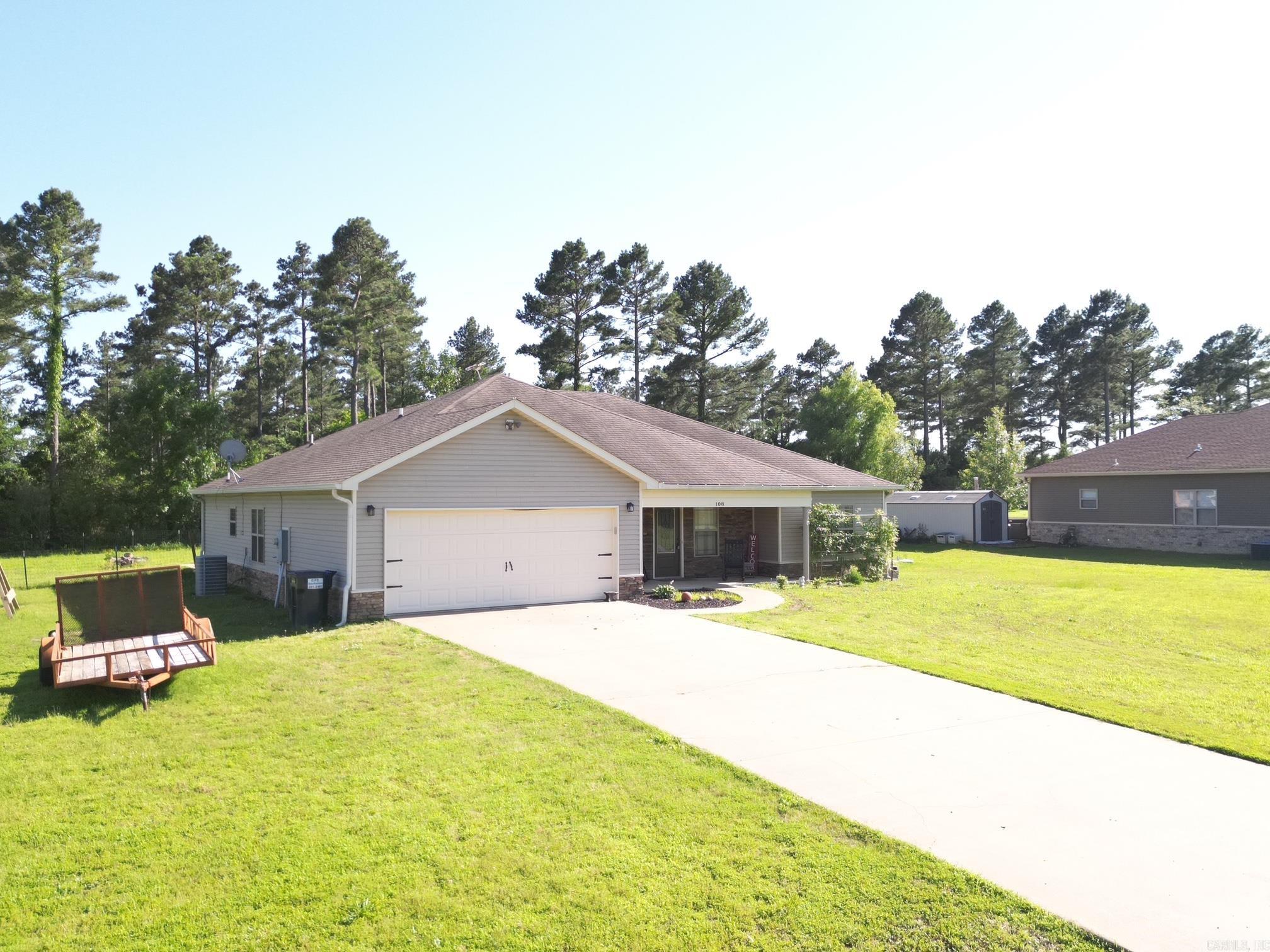 108  Crystal Valley  Searcy, AR