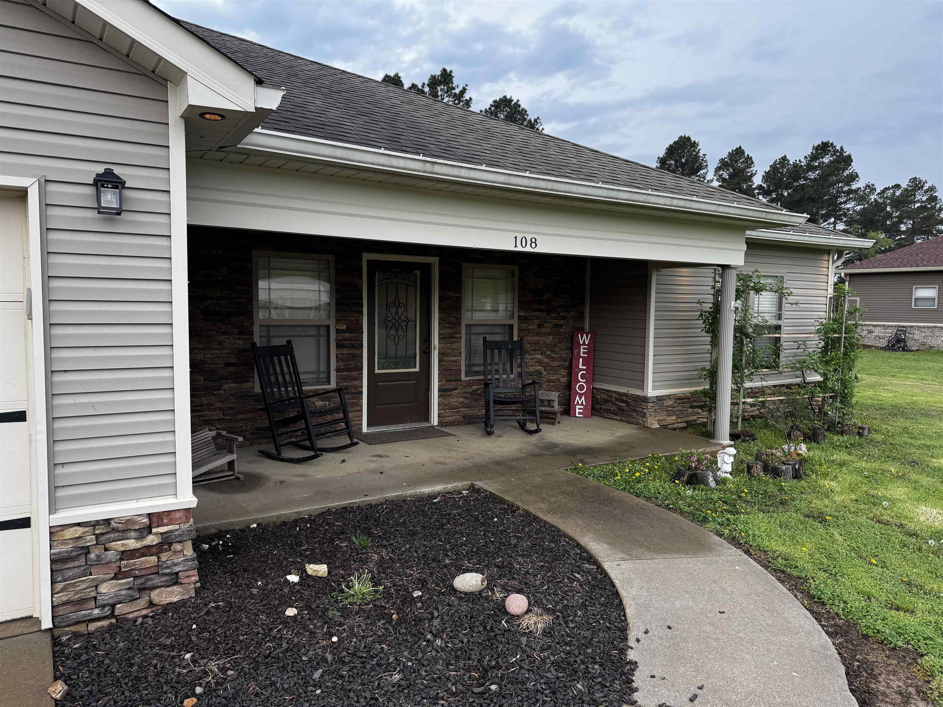 108  Crystal Valley  Searcy, AR