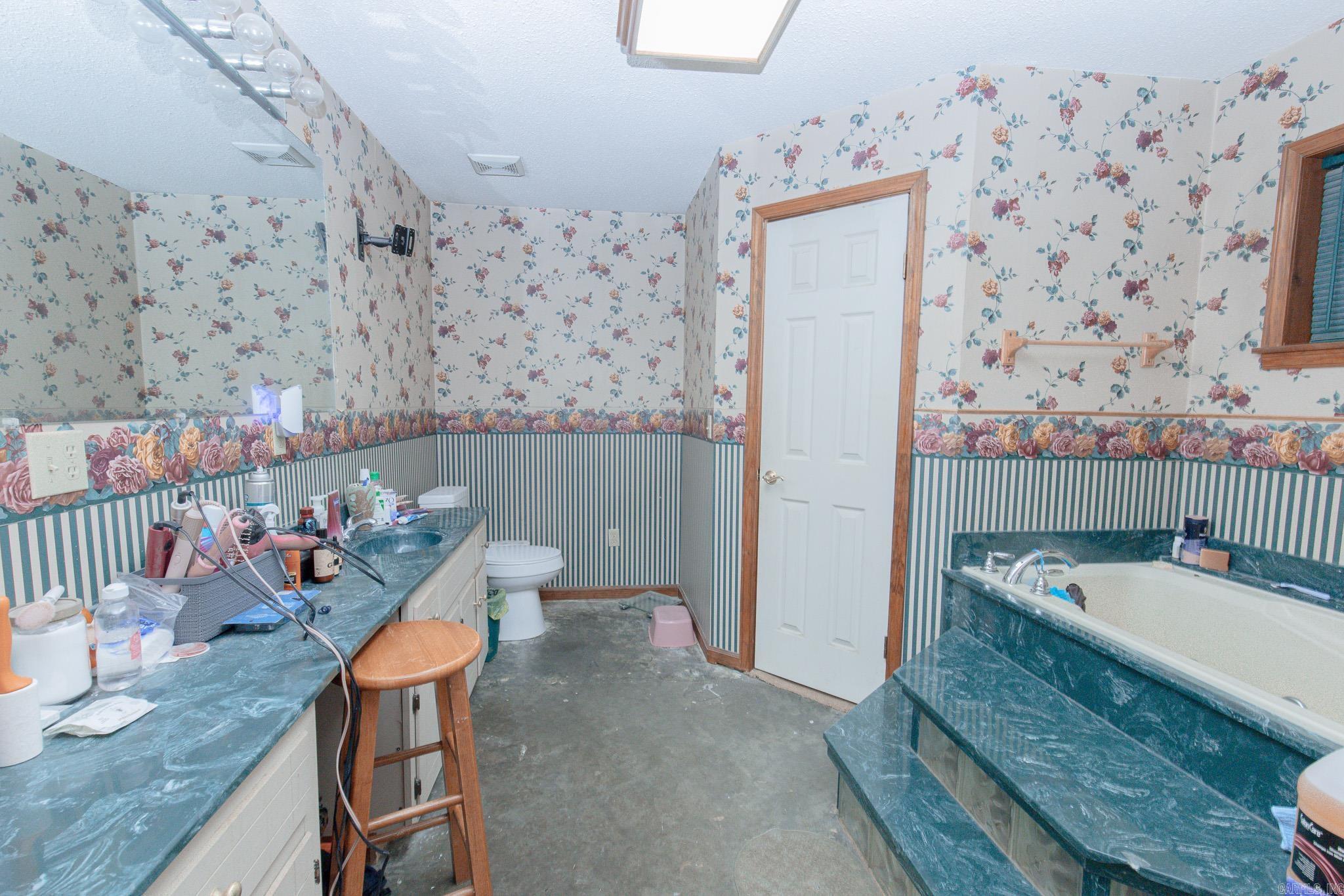 180  Glover Ln.  Rison, AR