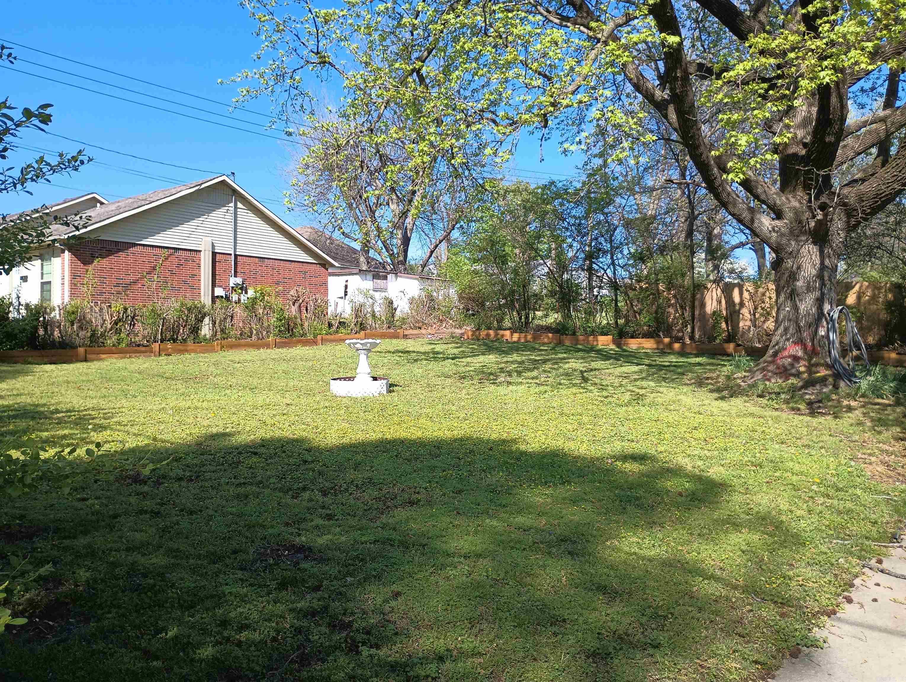 911 W Park  Paragould, AR