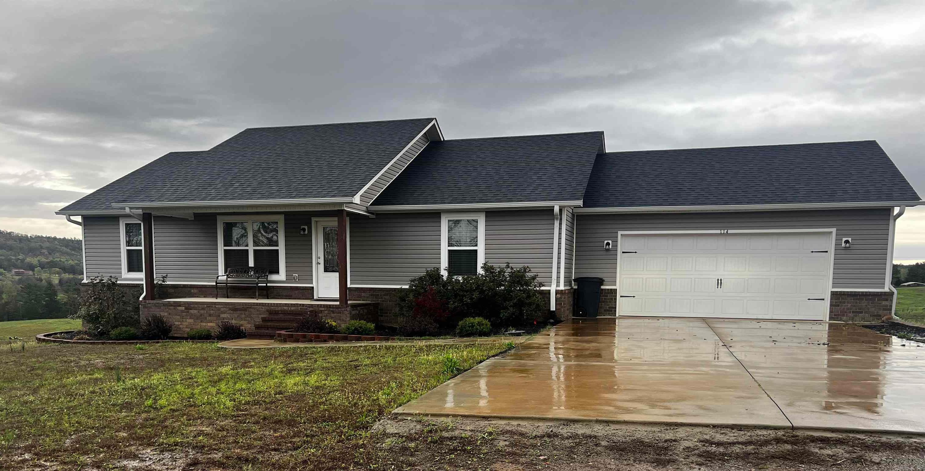 114 Private Road 3533