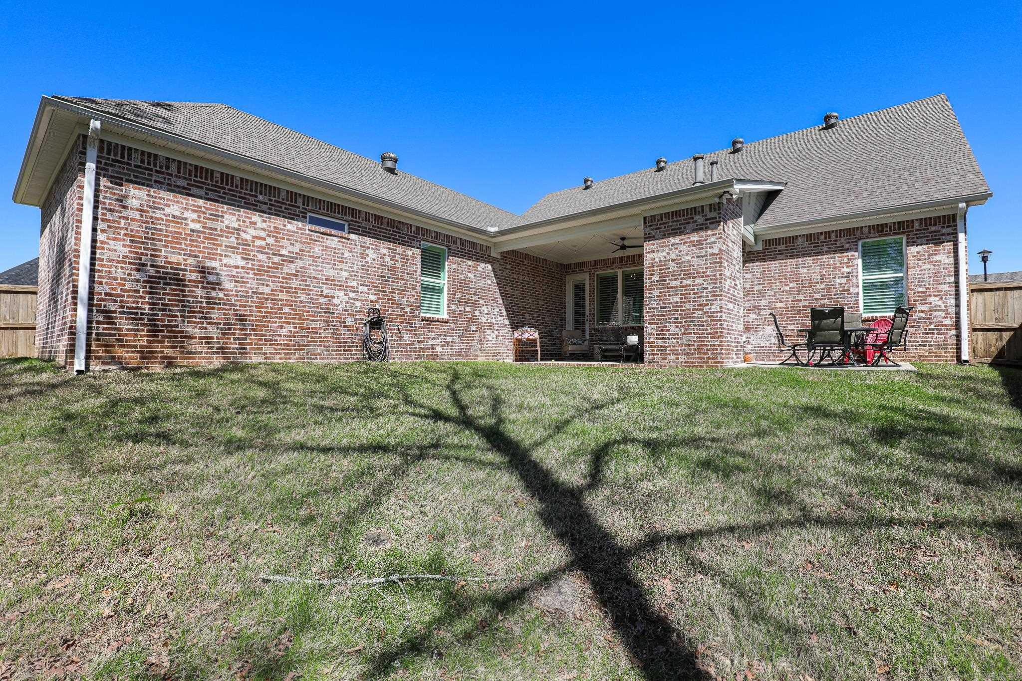 1519  SAWTOOTH  Benton, AR