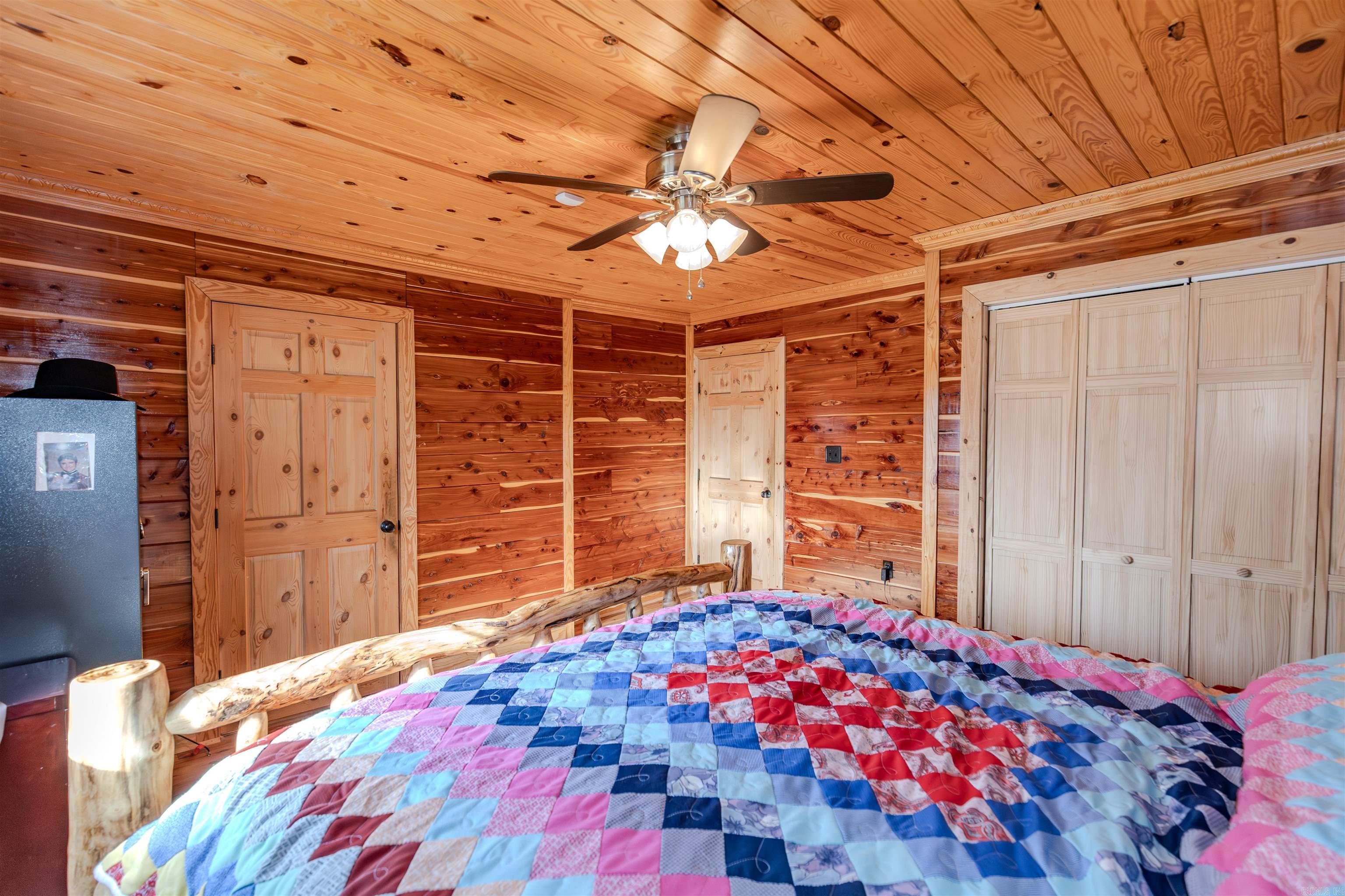 208  Mountain  Perryville, AR