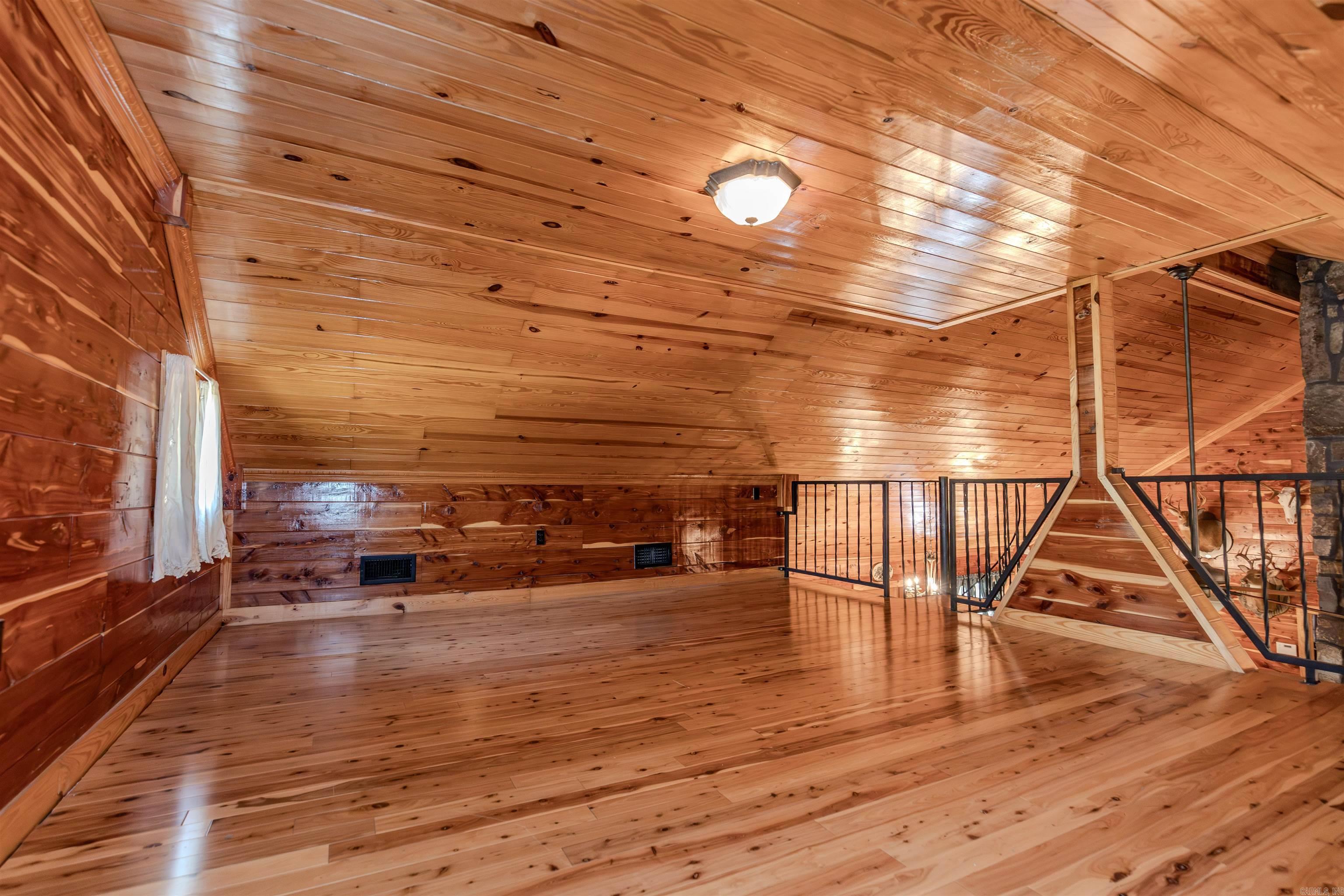 208  Mountain  Perryville, AR