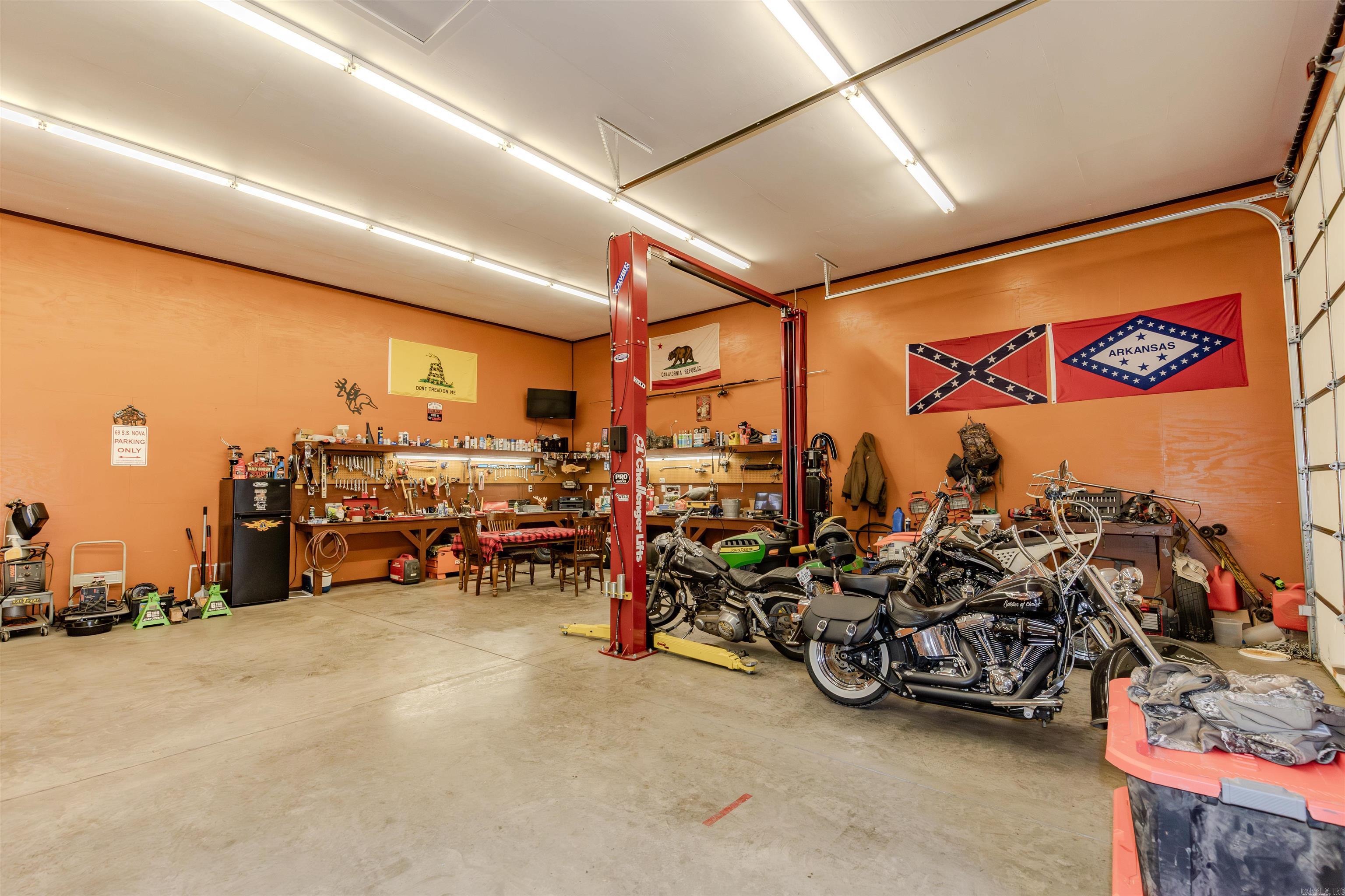 208  Mountain  Perryville, AR