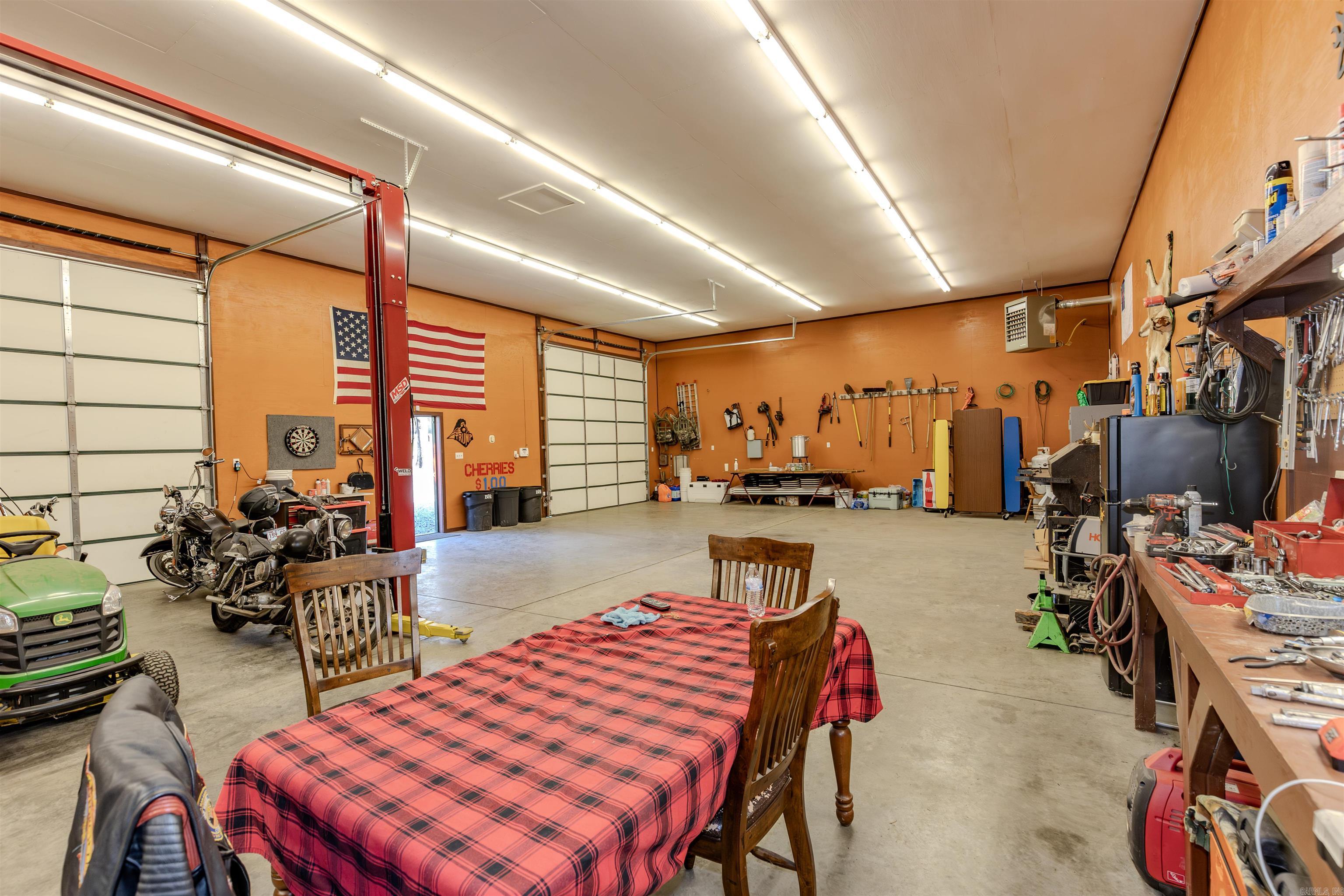 208  Mountain  Perryville, AR