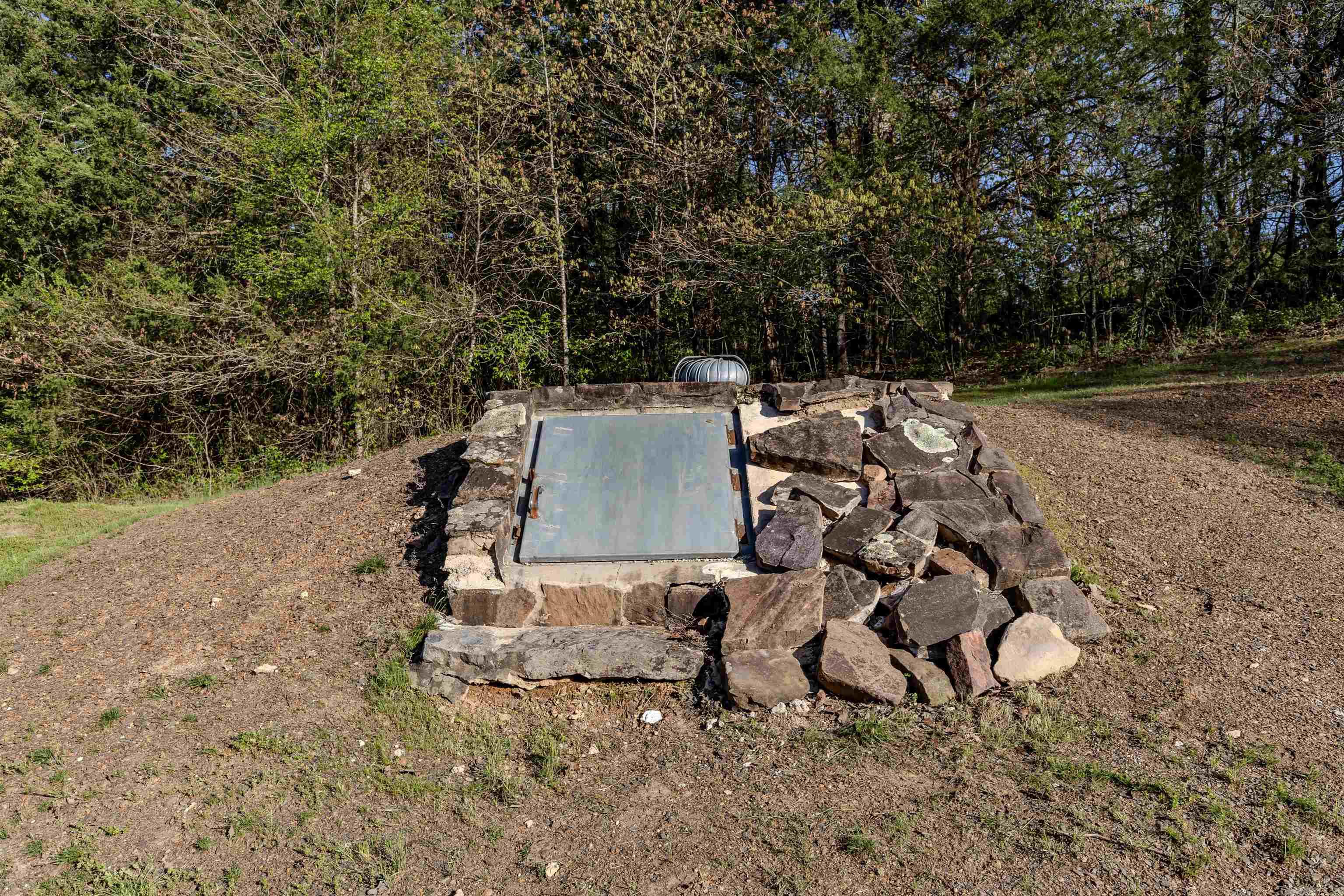 208  Mountain  Perryville, AR