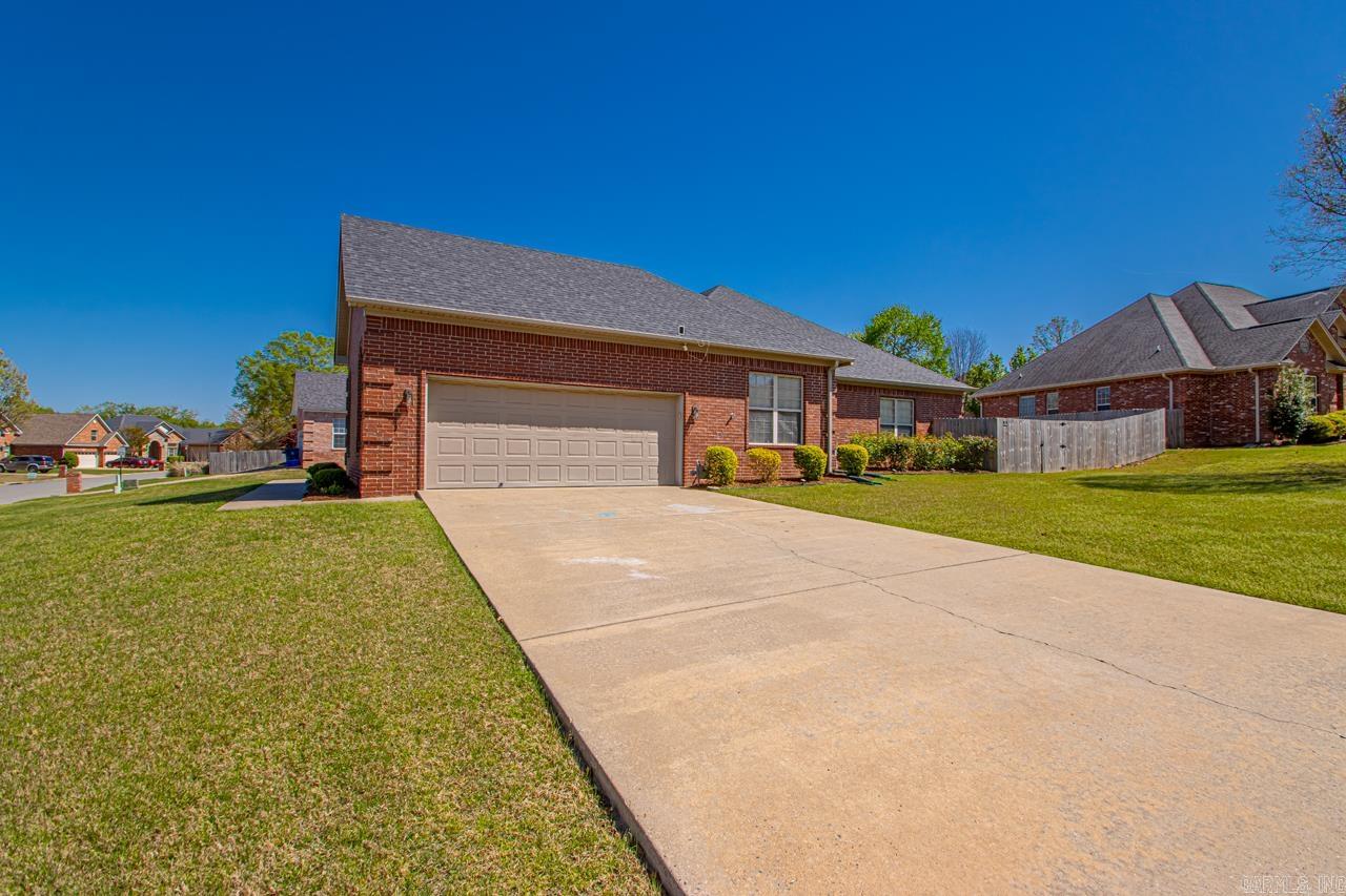 112  Mountain Valley  Maumelle, AR