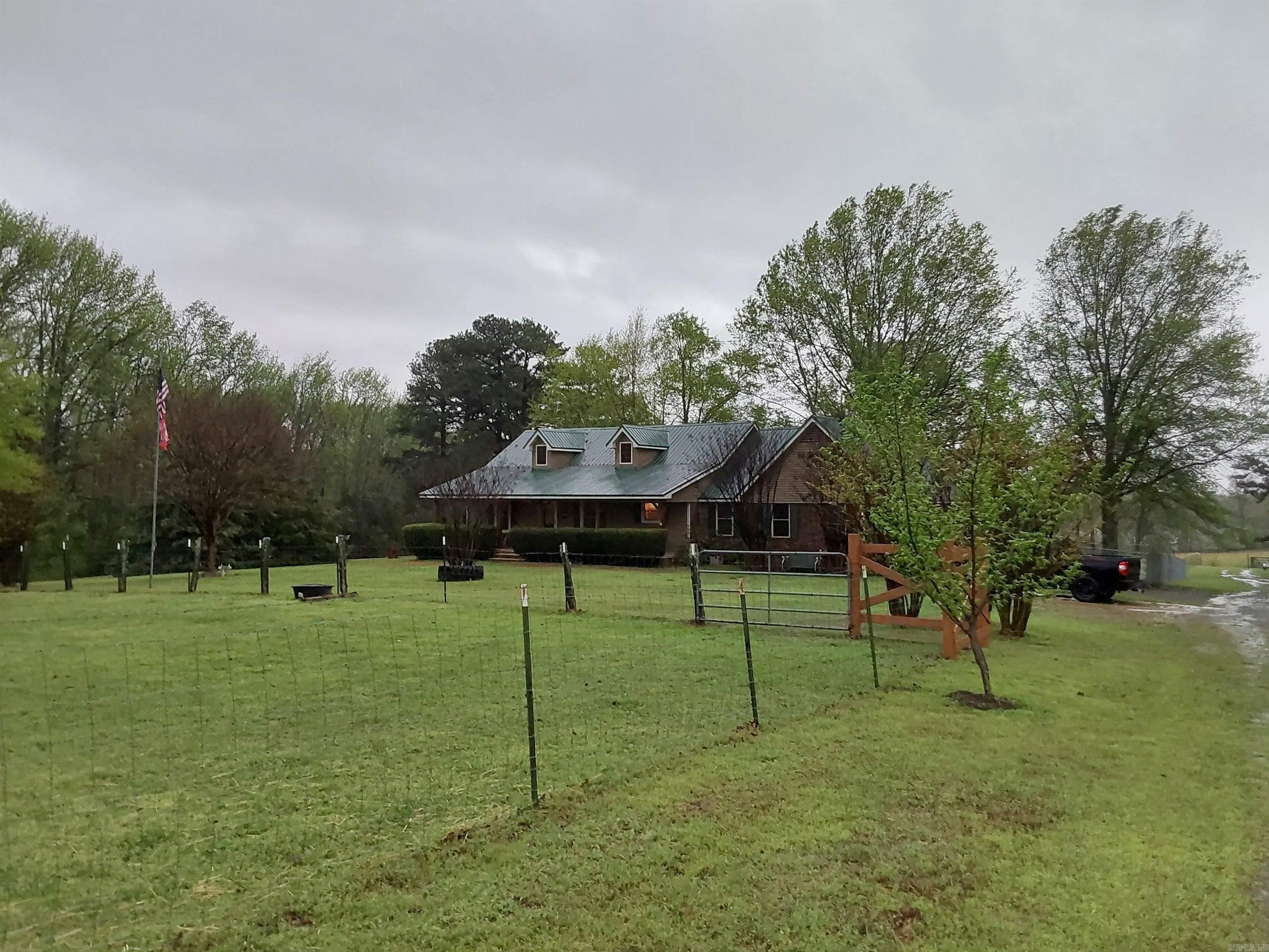 638  Highway 25 N  Guy, AR