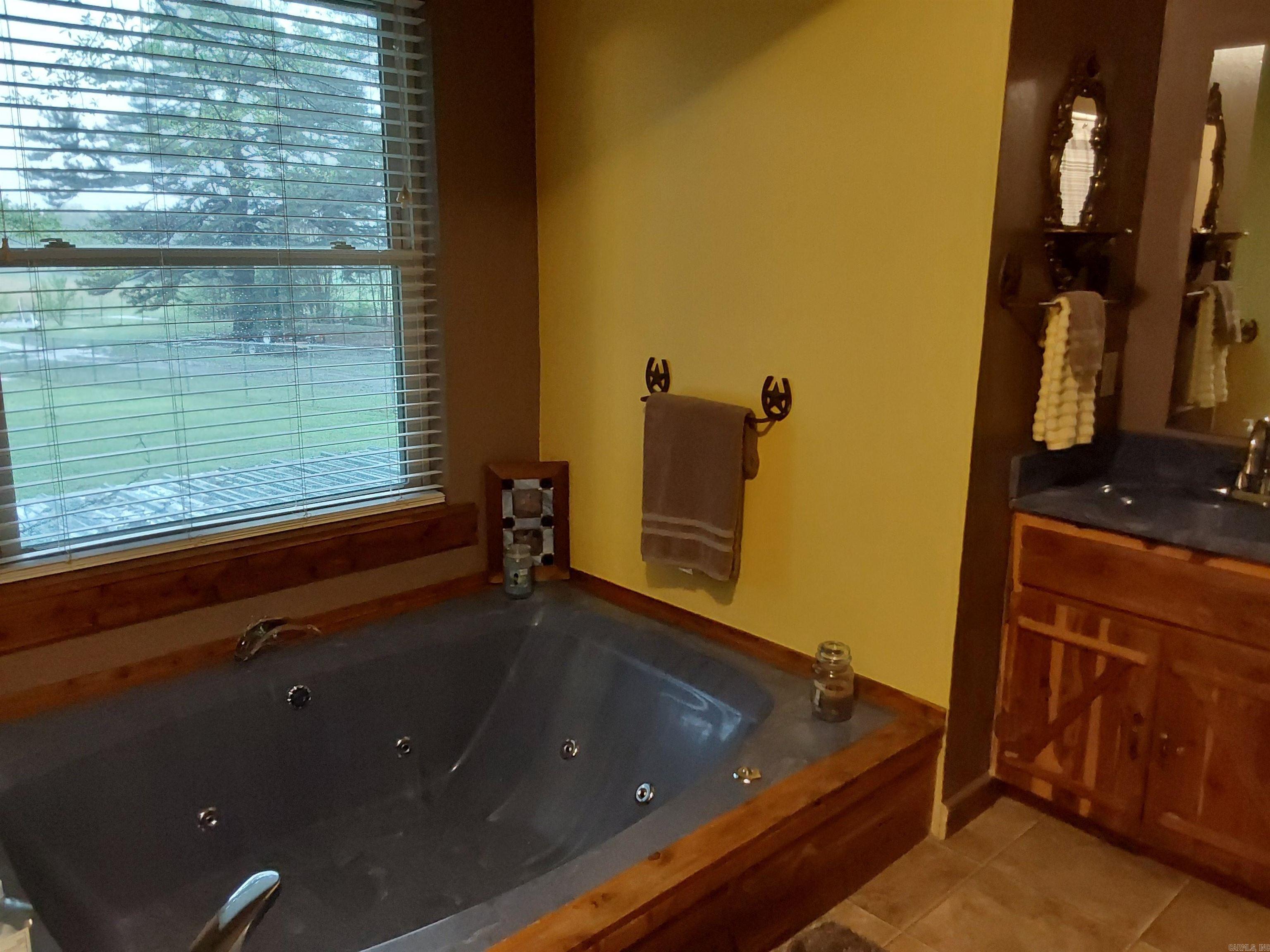 638  Highway 25 N  Guy, AR