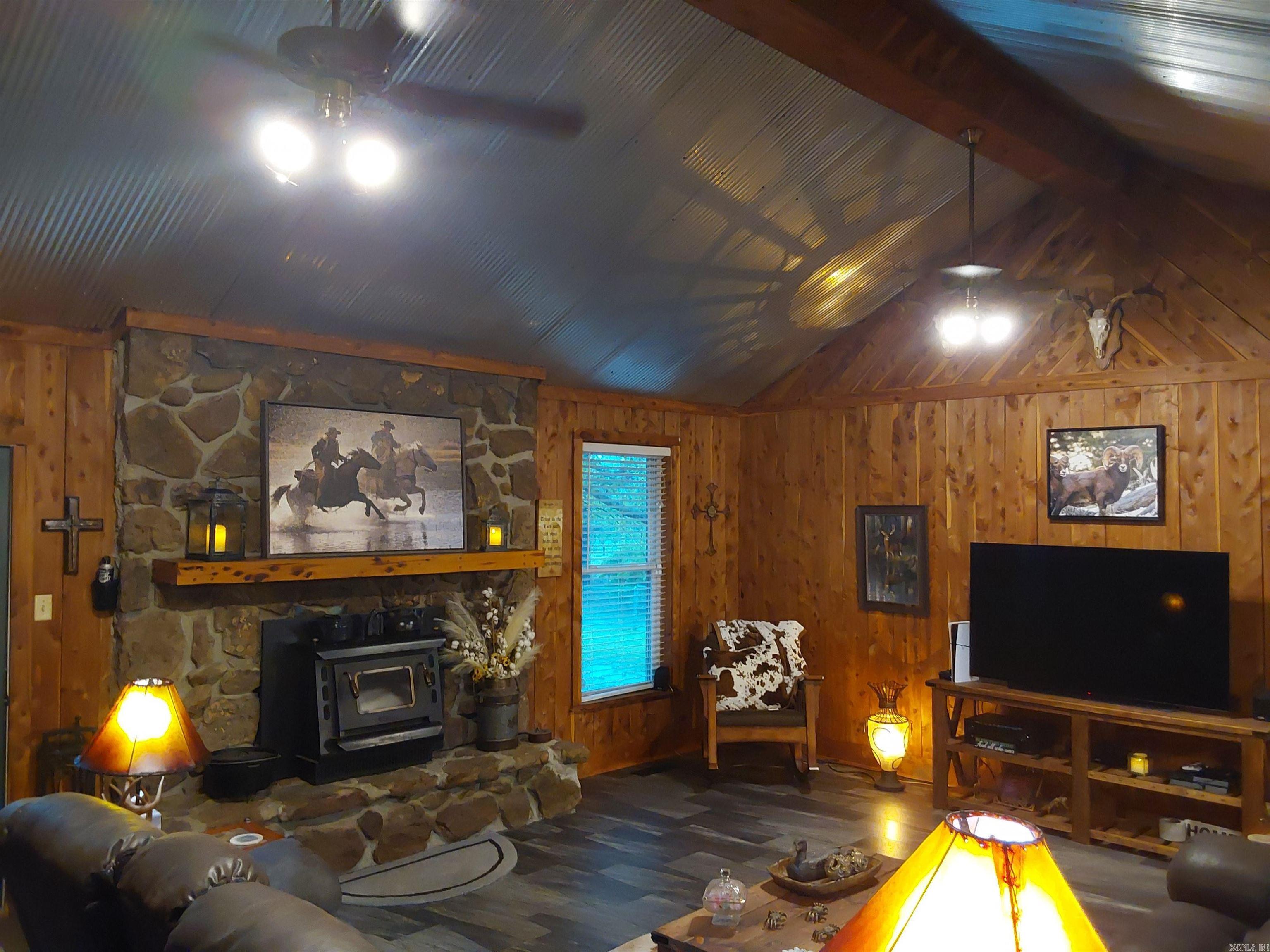 638  Highway 25 N  Guy, AR