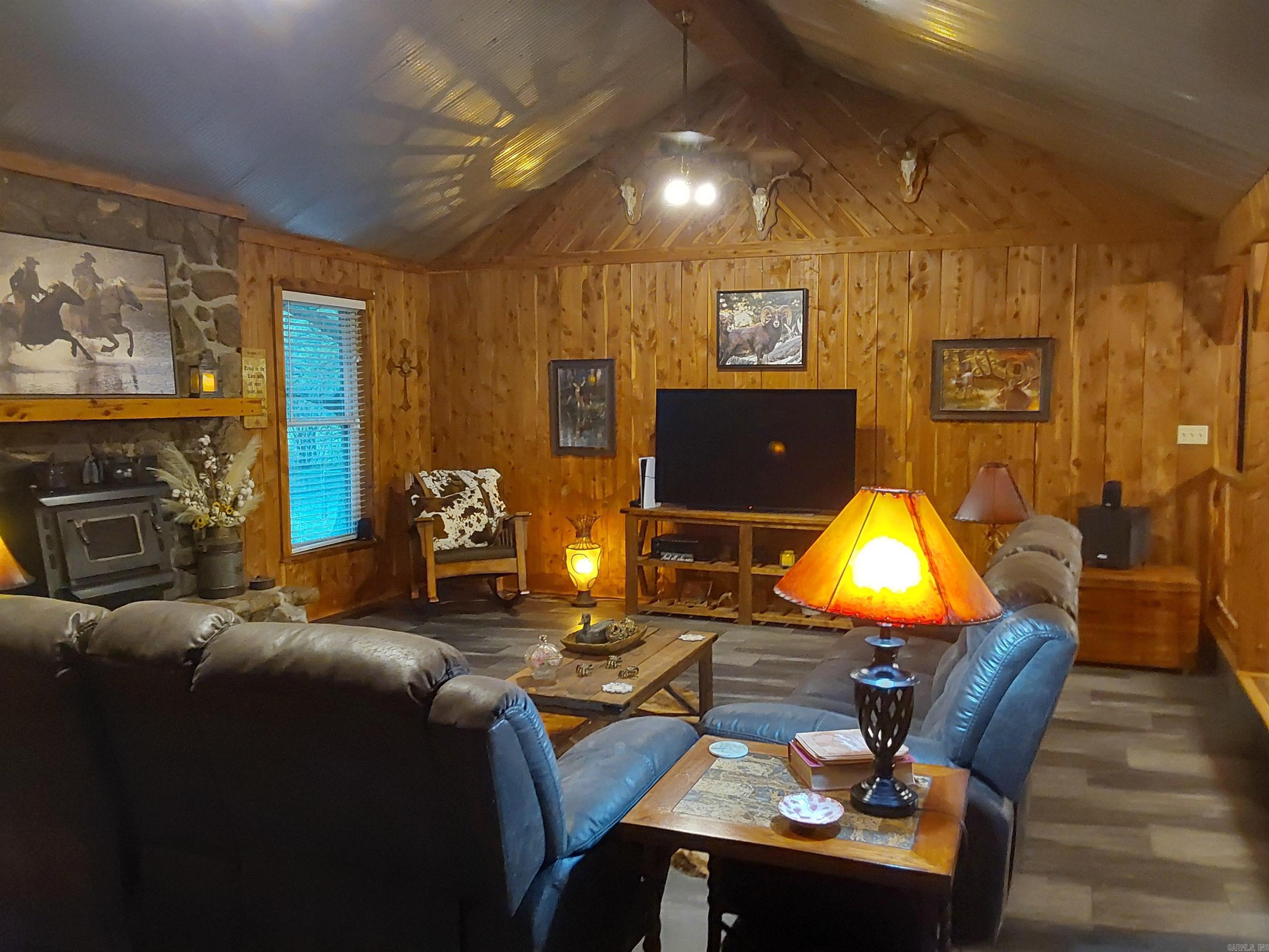 638  Highway 25 N  Guy, AR