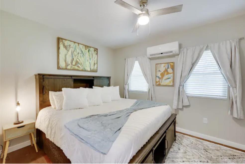 110  Palm  Hot Springs, AR