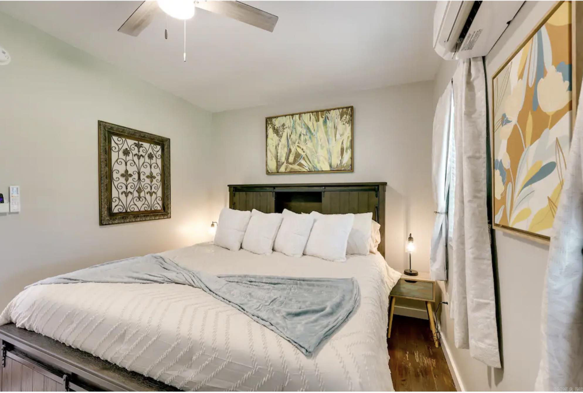 110  Palm  Hot Springs, AR
