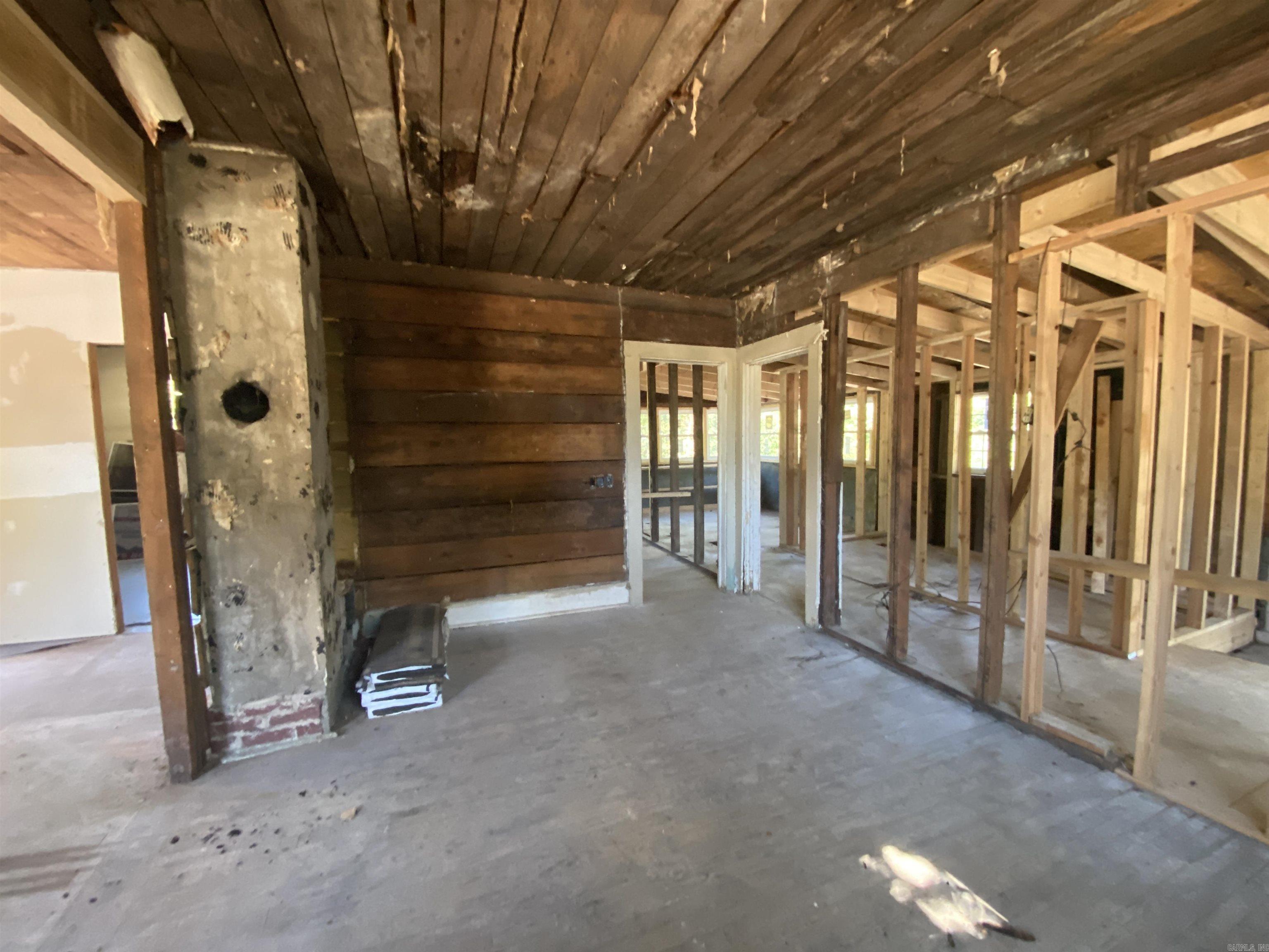 3736  Park  Hot Springs, AR