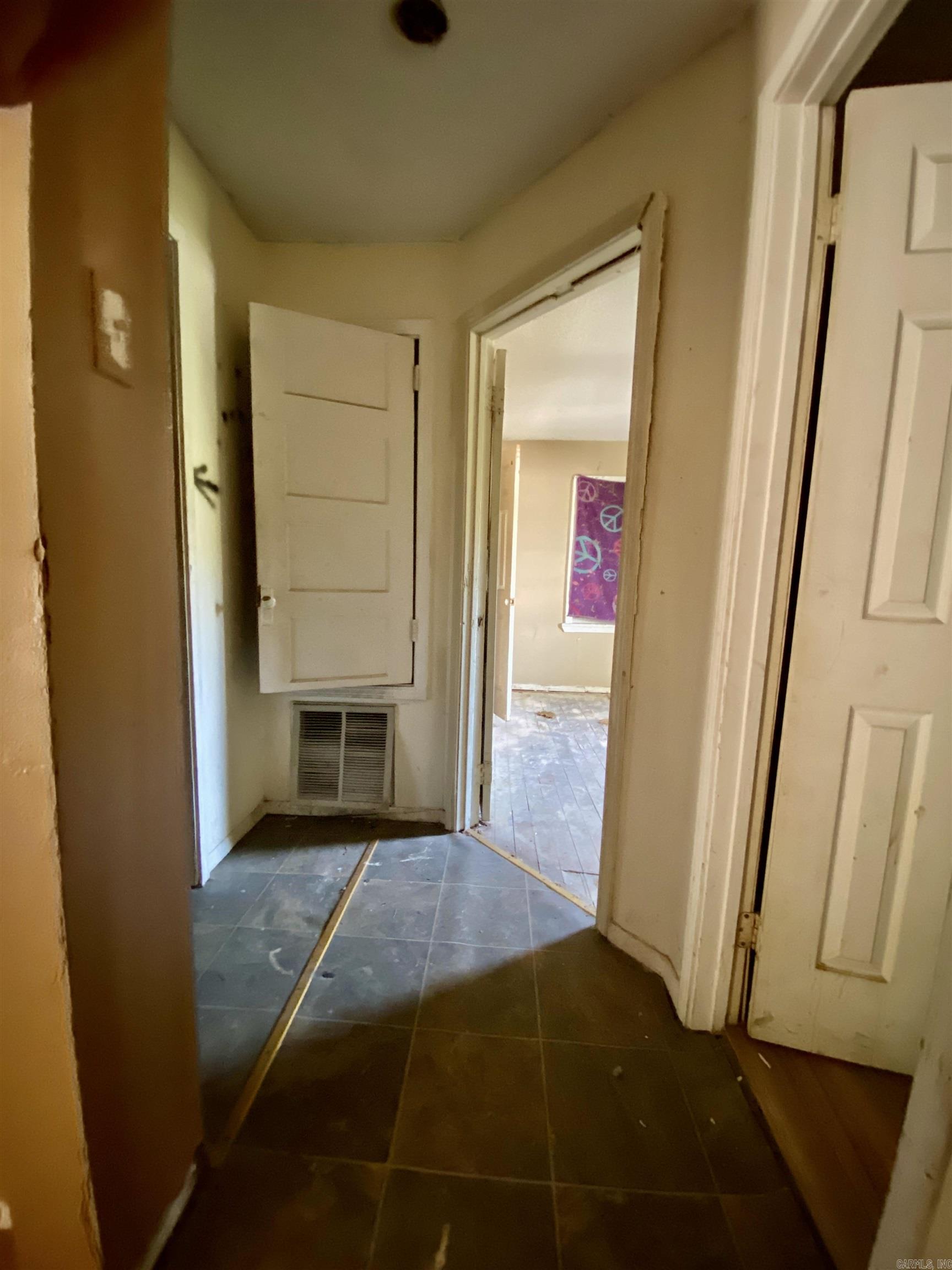 111  Shadow  Hot Springs, AR
