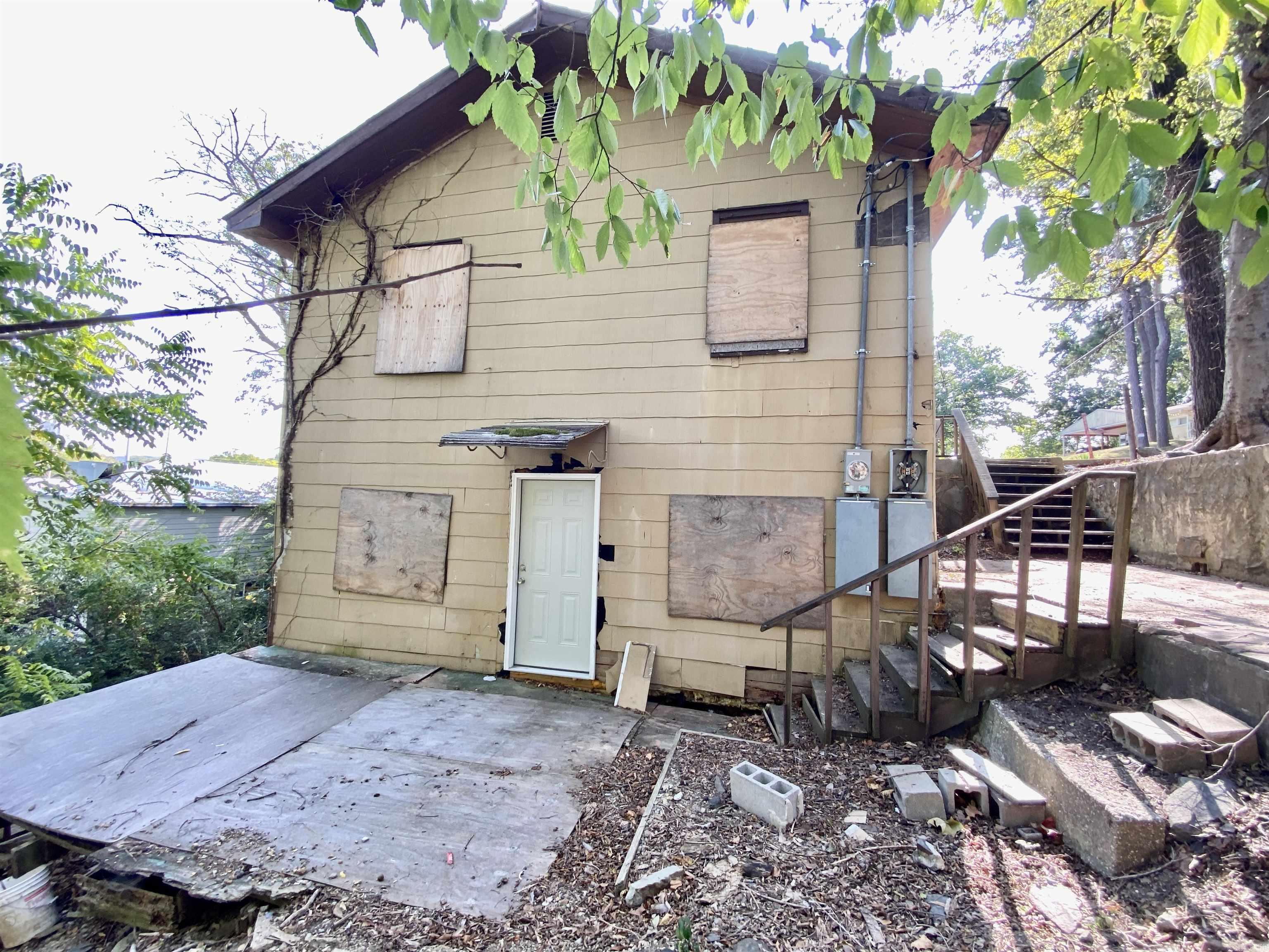 111  Shadow  Hot Springs, AR