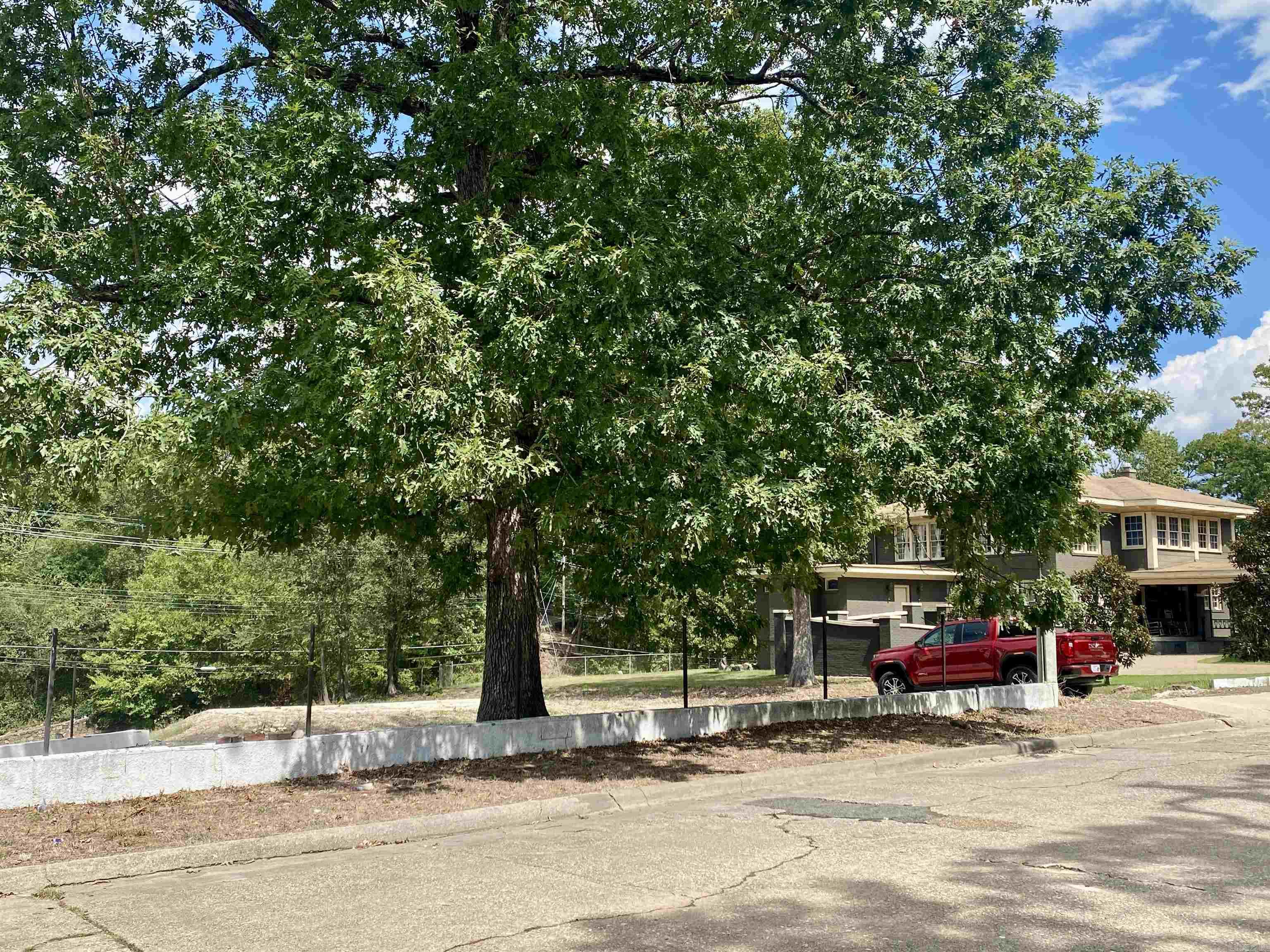 1104  park  Hot Springs, AR