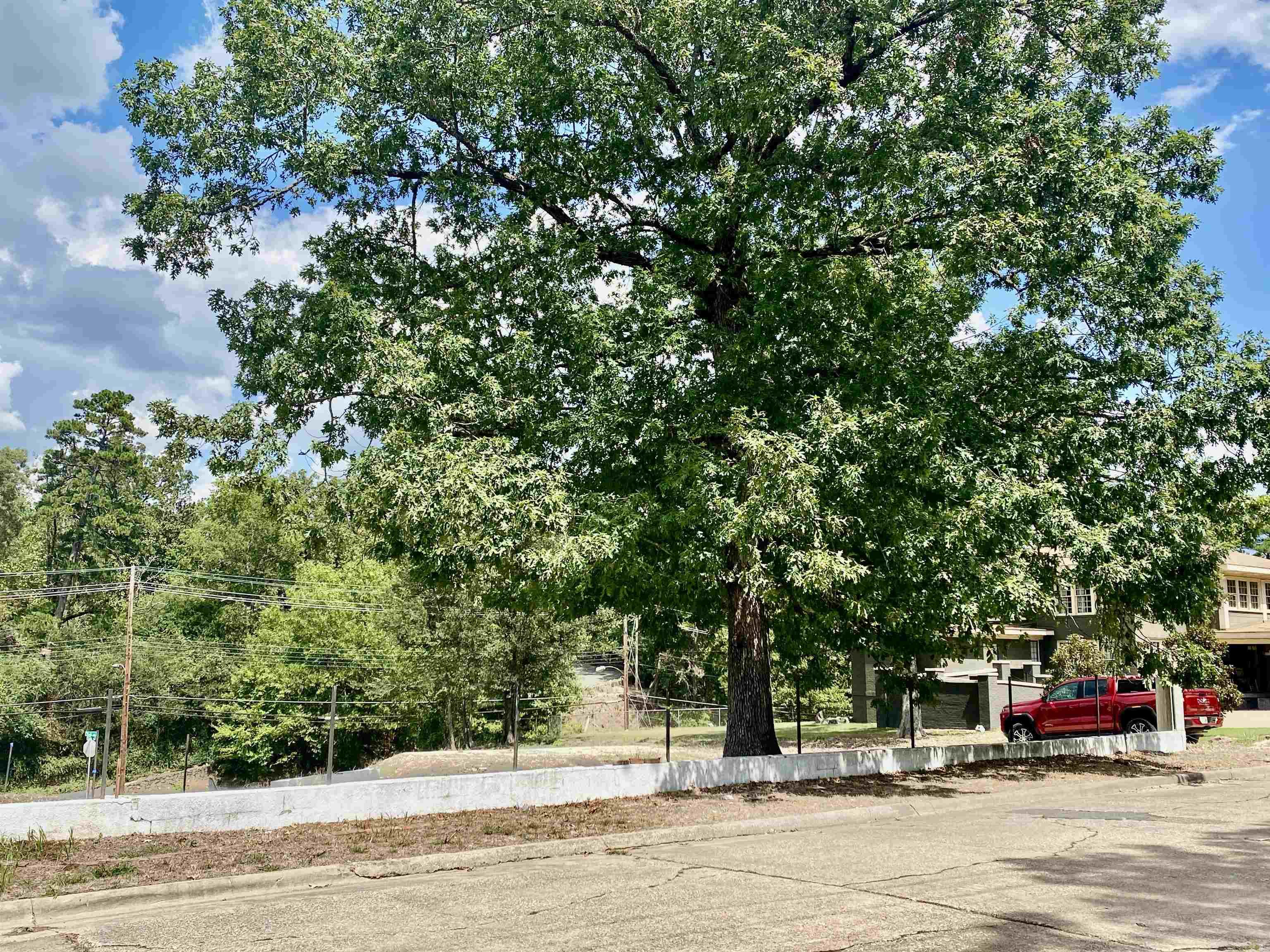 1104  park  Hot Springs, AR