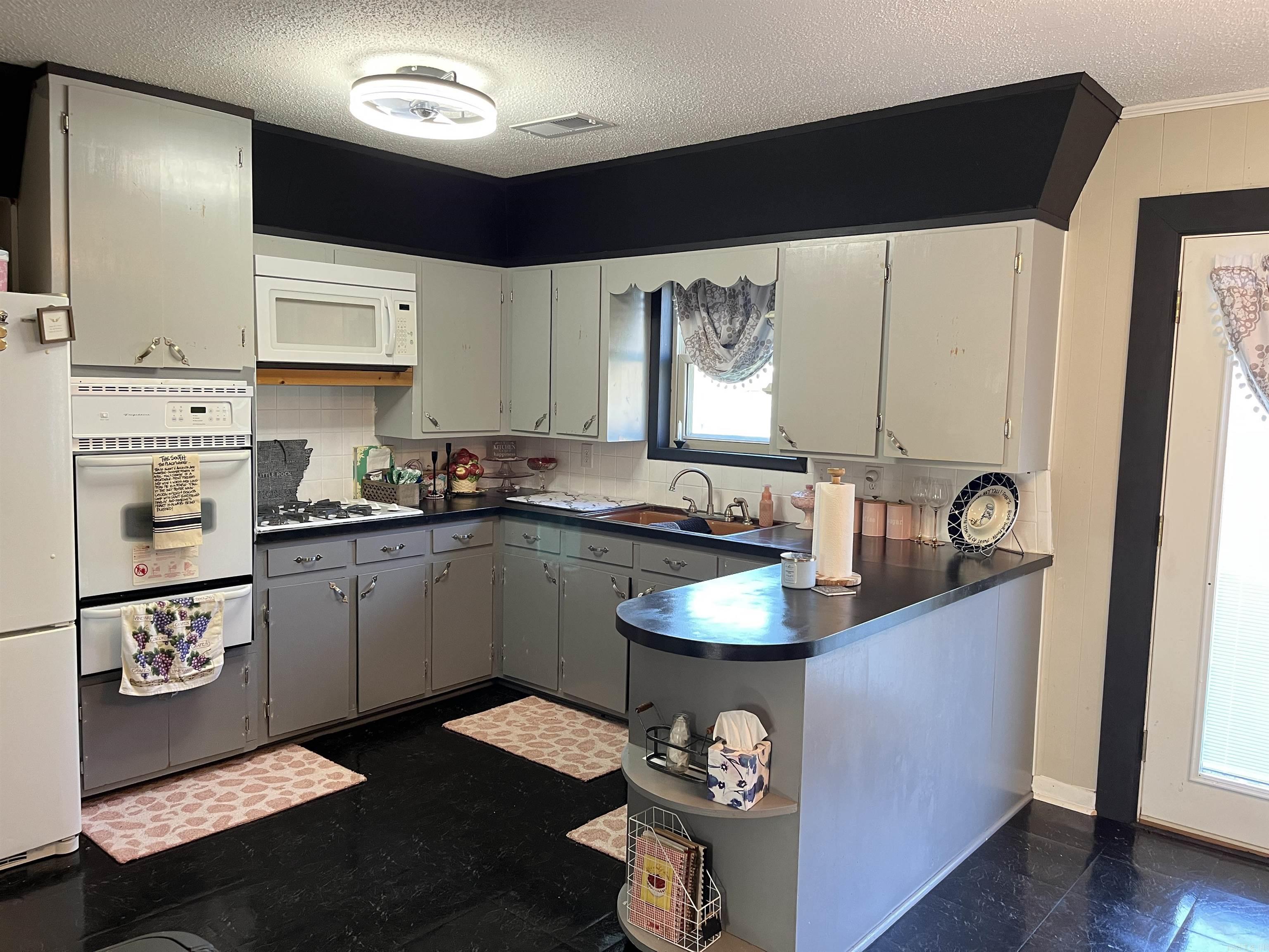 513 N 9 1/2  Paragould, AR