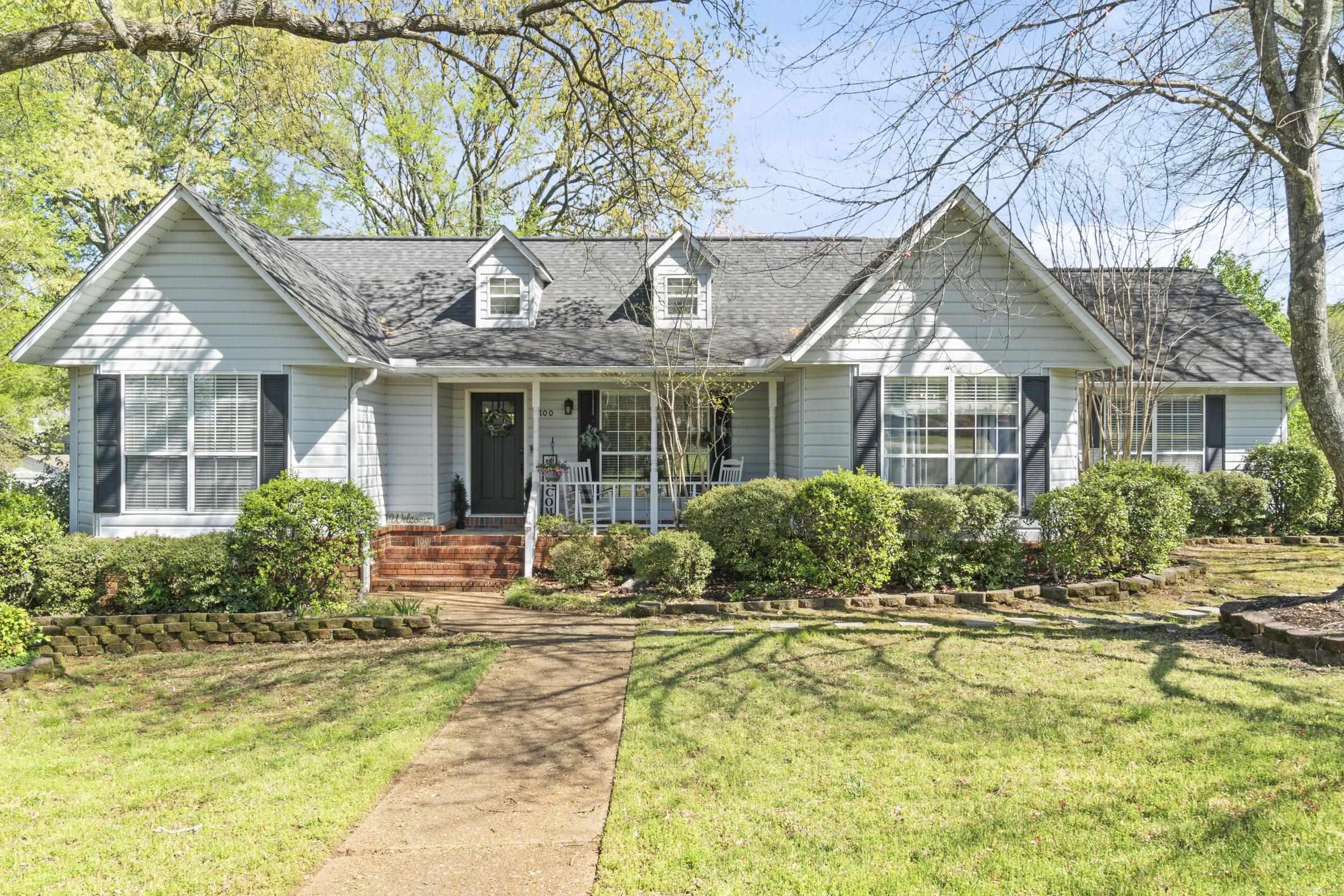 100 River Oaks Boulevard Searcy, AR 72143