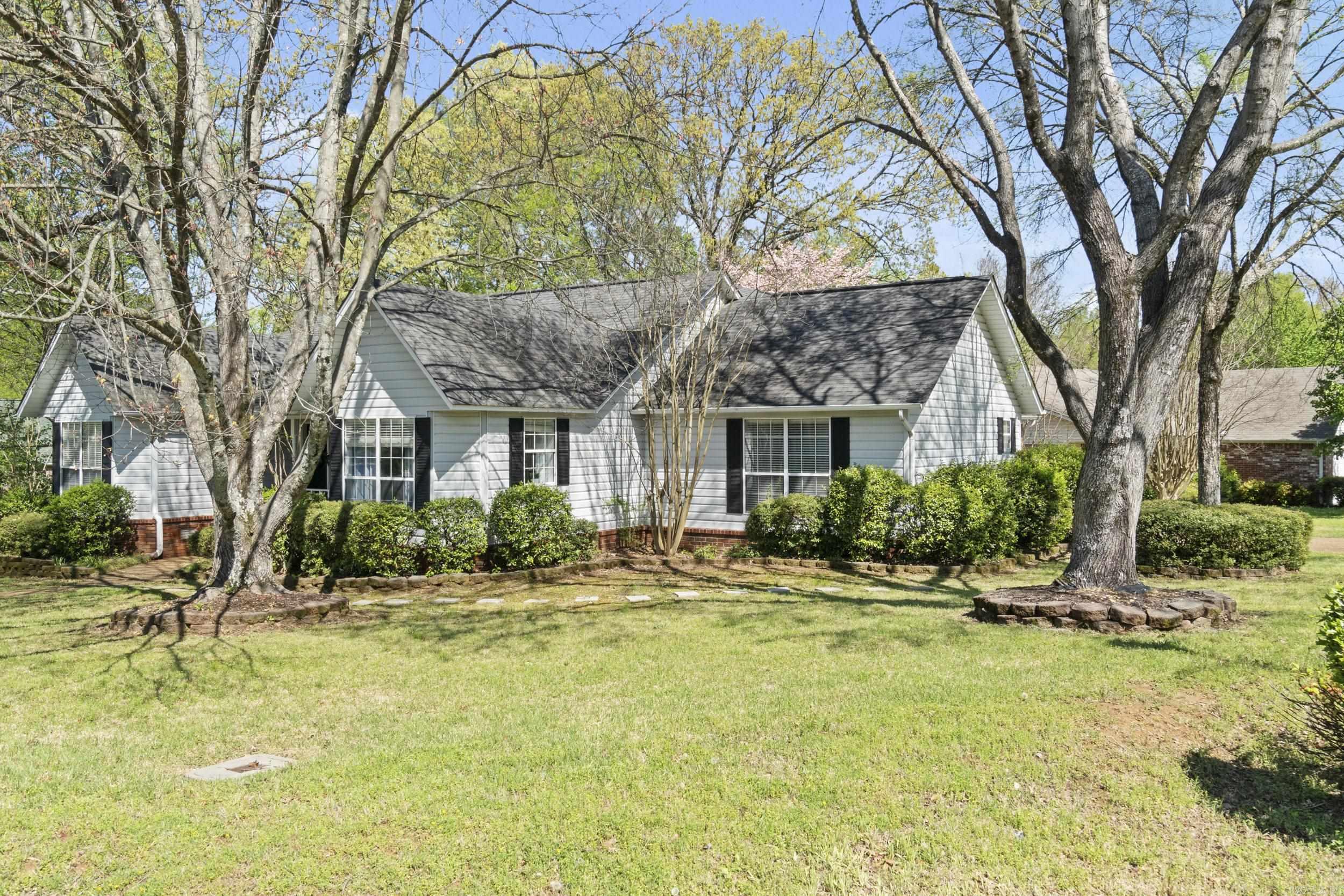 100 River Oaks Boulevard Searcy, AR 72143