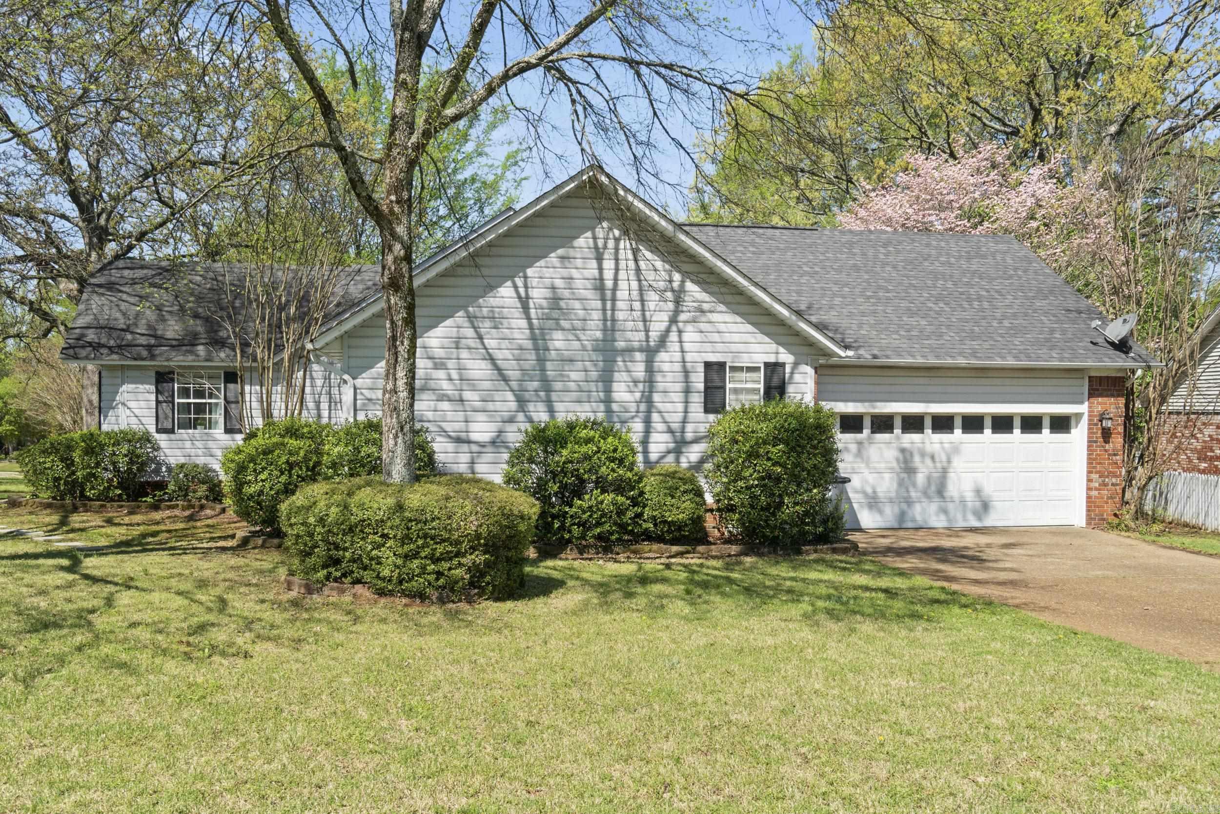 100 River Oaks Boulevard Searcy, AR 72143