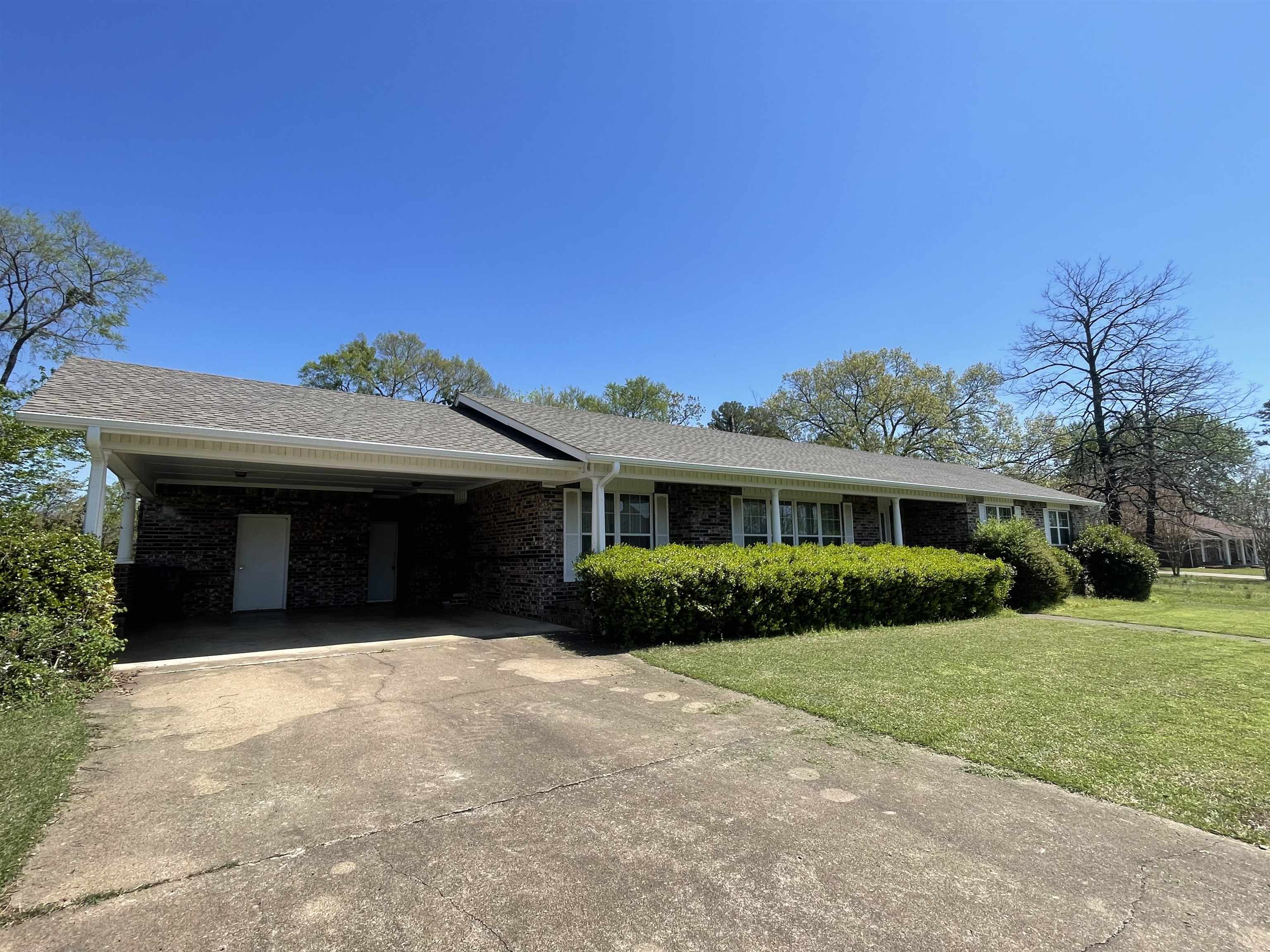 15  Briarwood  Clarksville City, AR