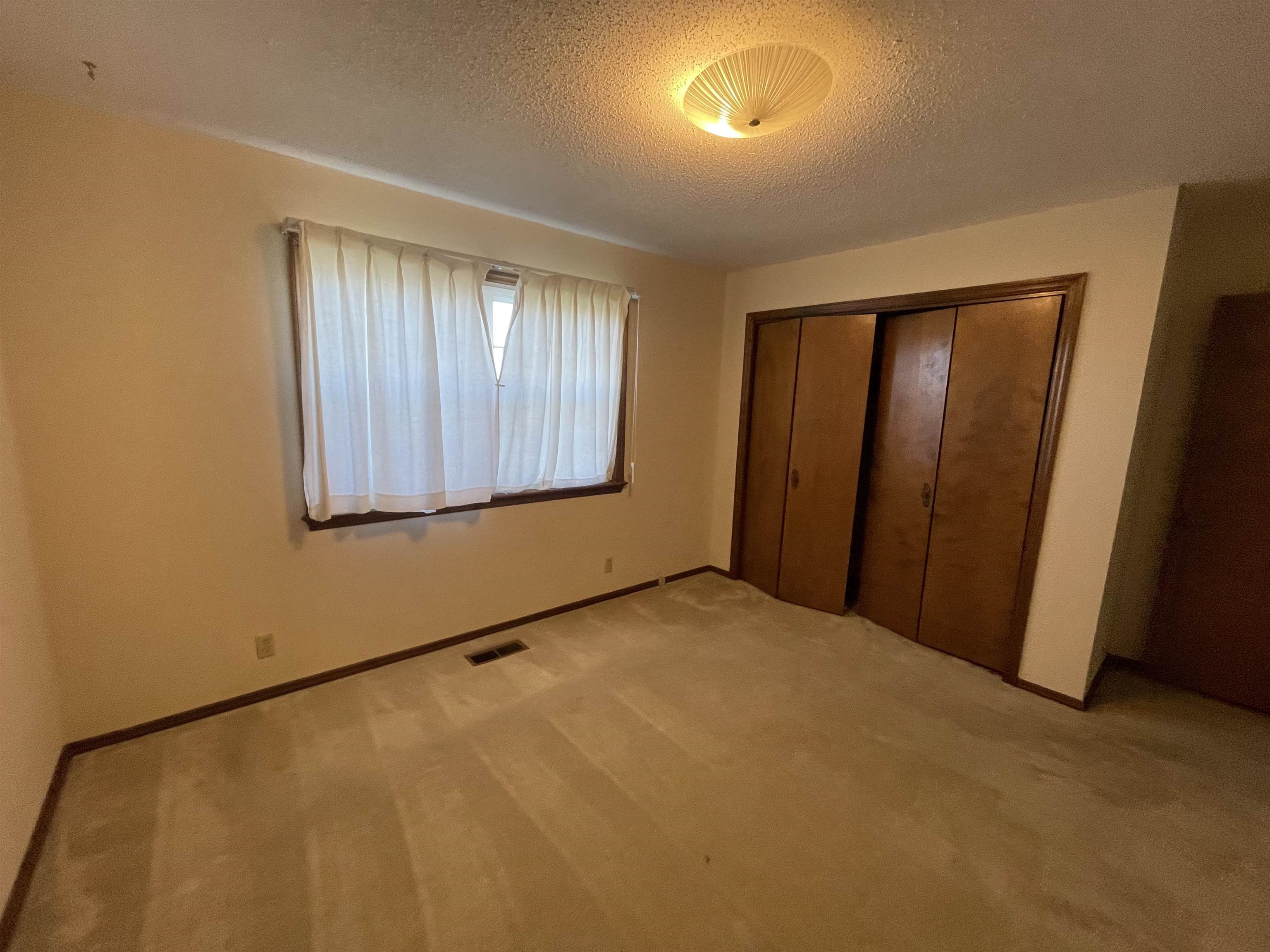15  Briarwood  Clarksville City, AR