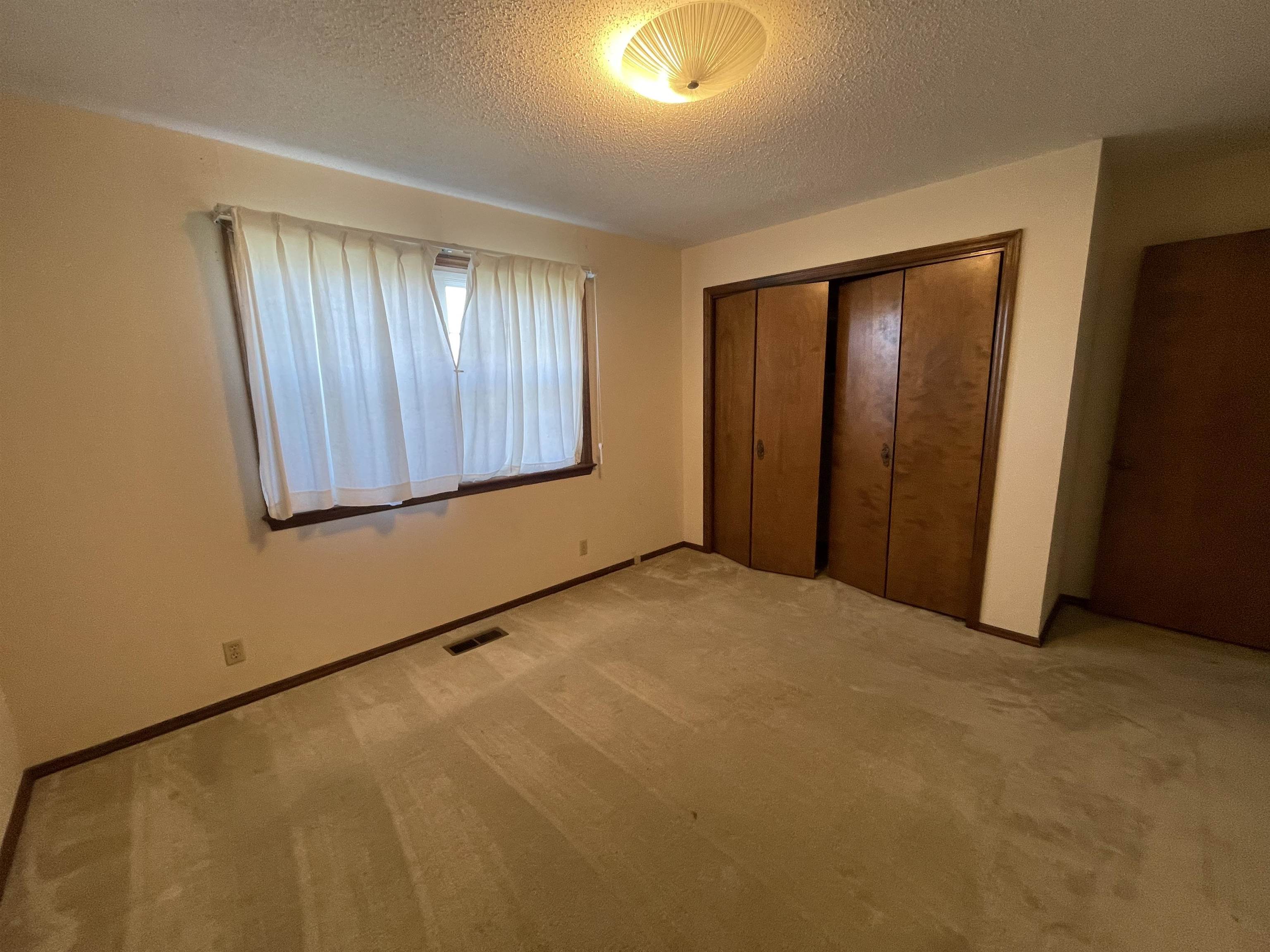 15  Briarwood  Clarksville City, AR