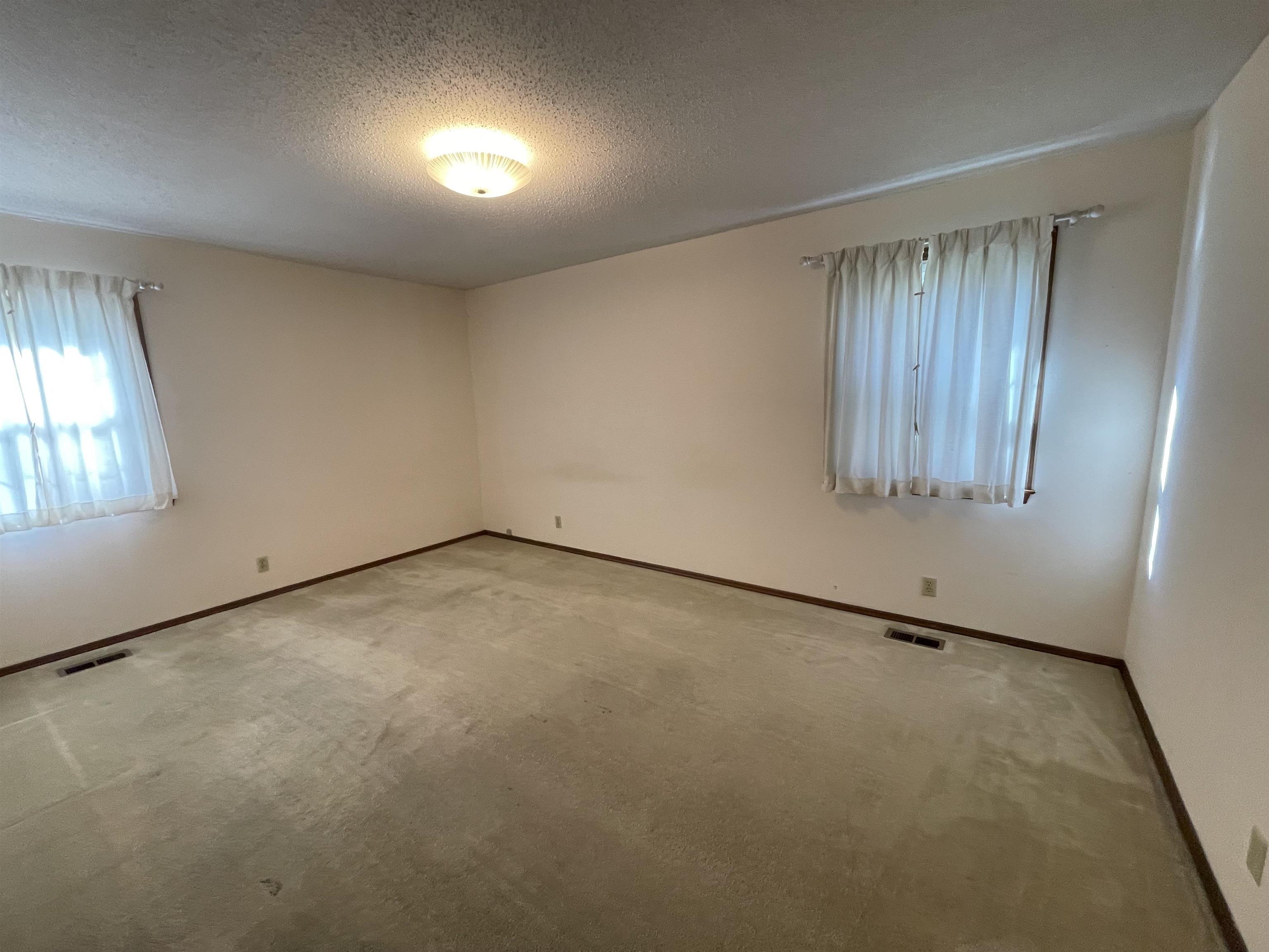 15  Briarwood  Clarksville City, AR