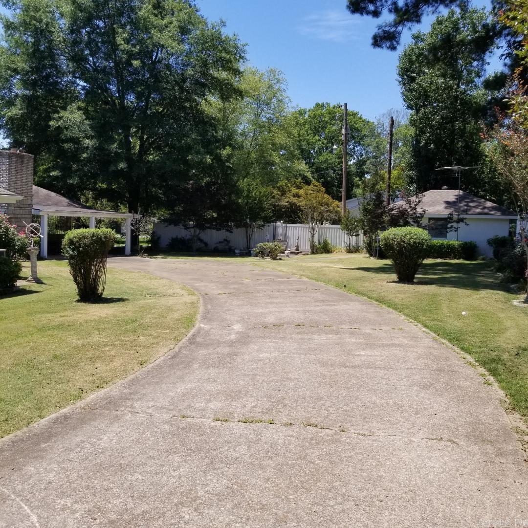 1618  Circle Dr  Malvern, AR