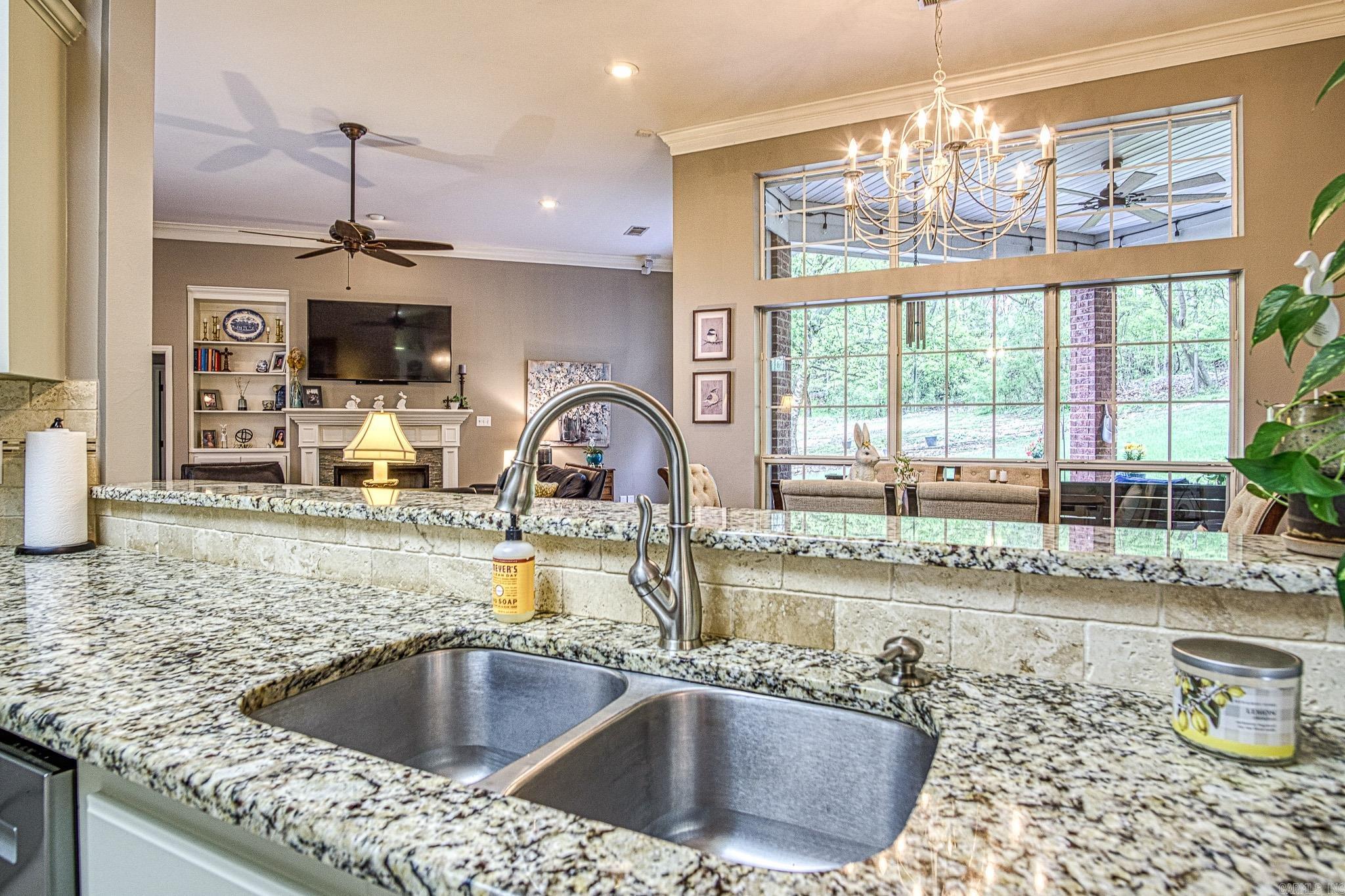 605  Miller  Benton, AR
