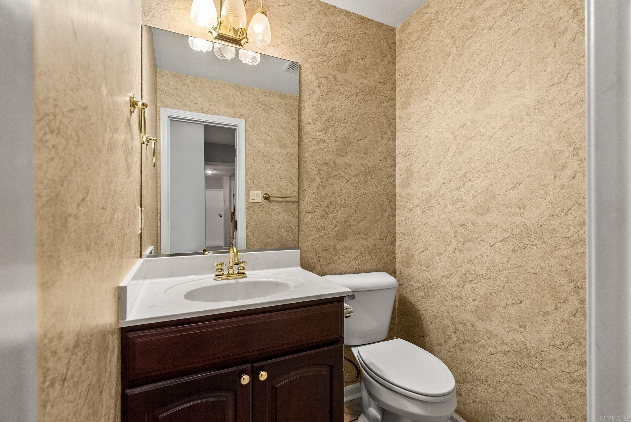 5  Crystal Mountain Drive  Maumelle, AR