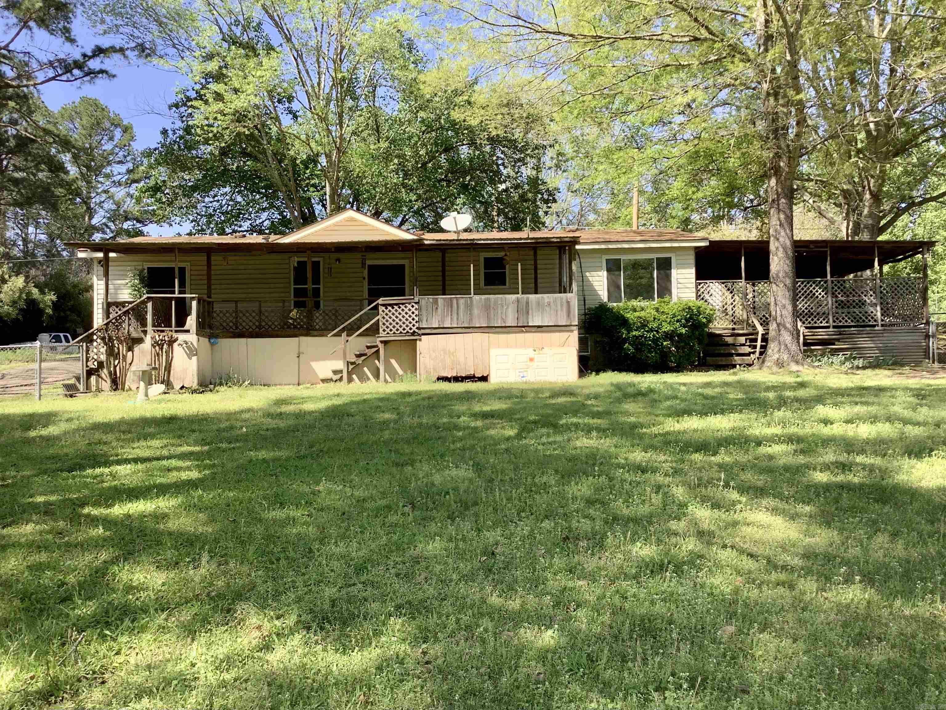 217  Iroquois  Royal, AR