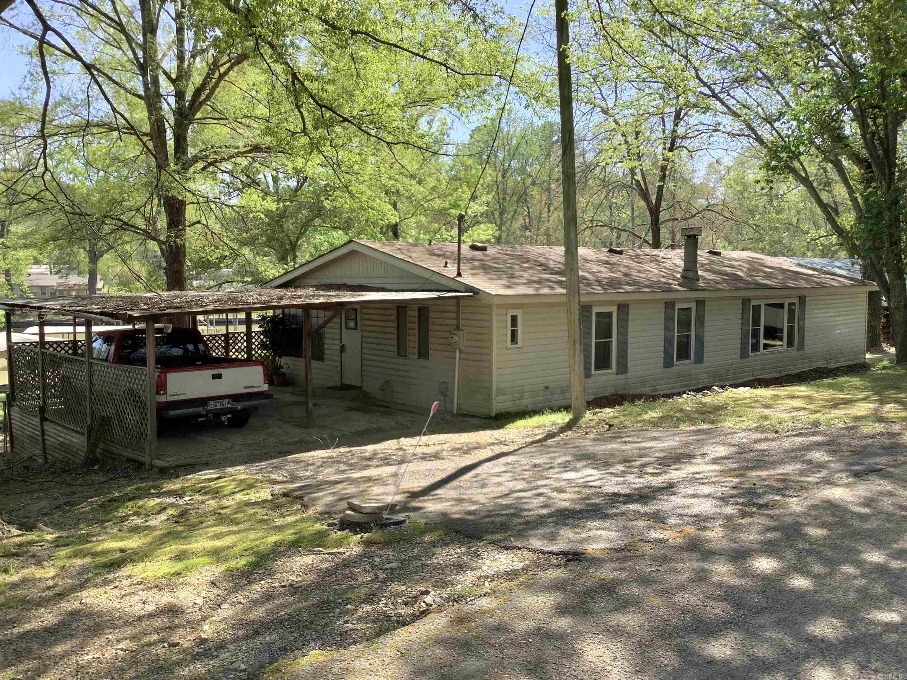 217  Iroquois  Royal, AR