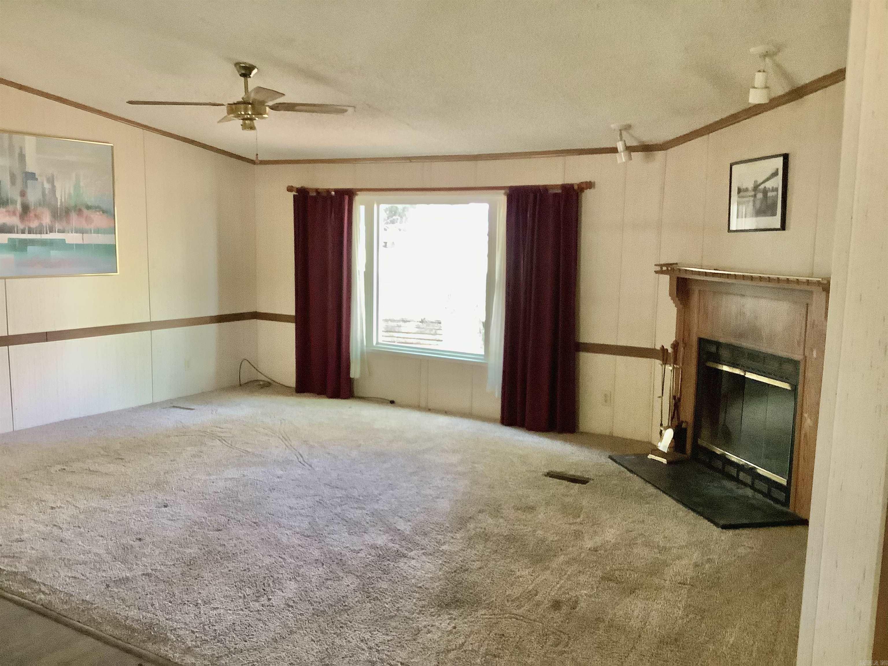 217  Iroquois  Royal, AR