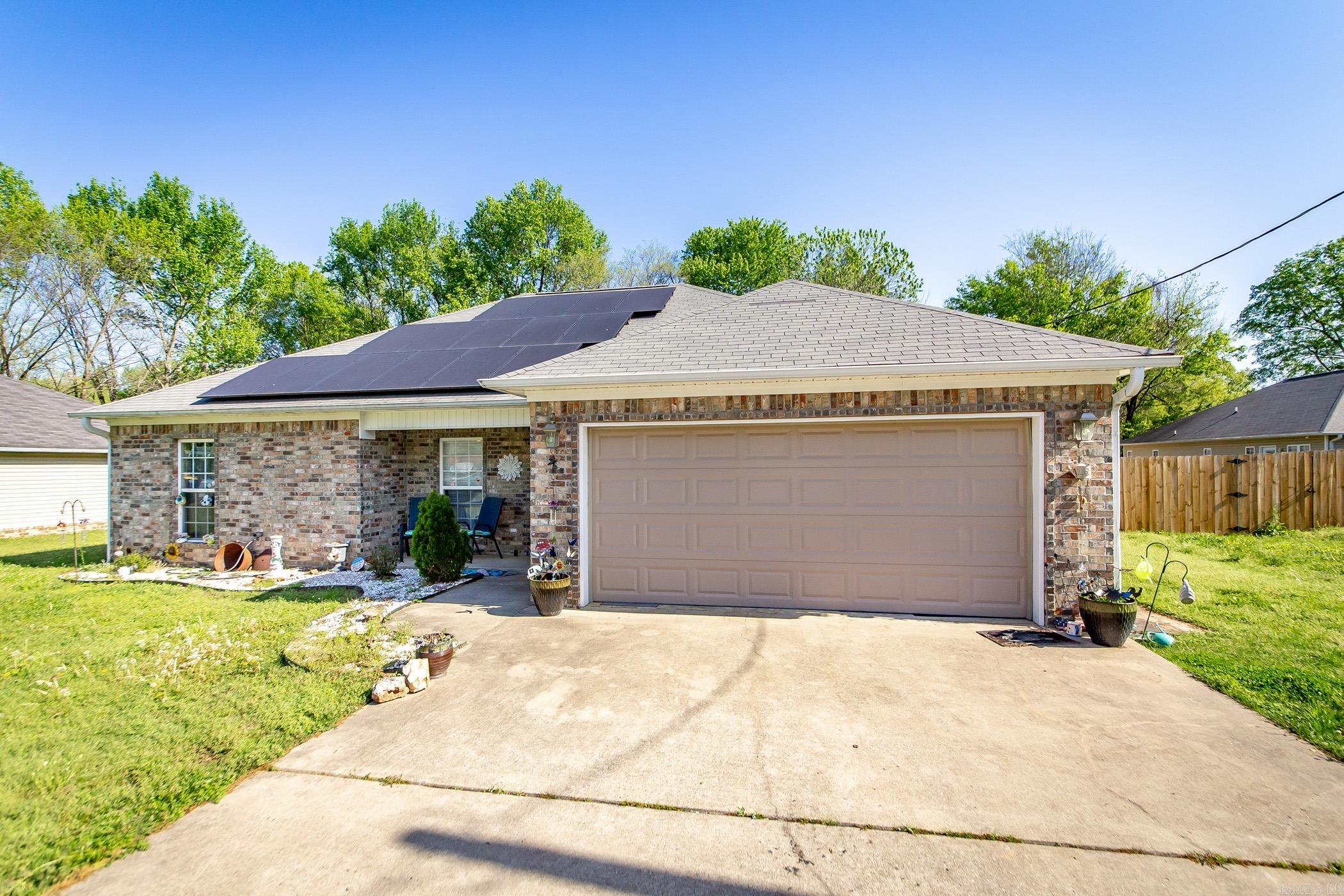 8  Cross  Mayflower, AR