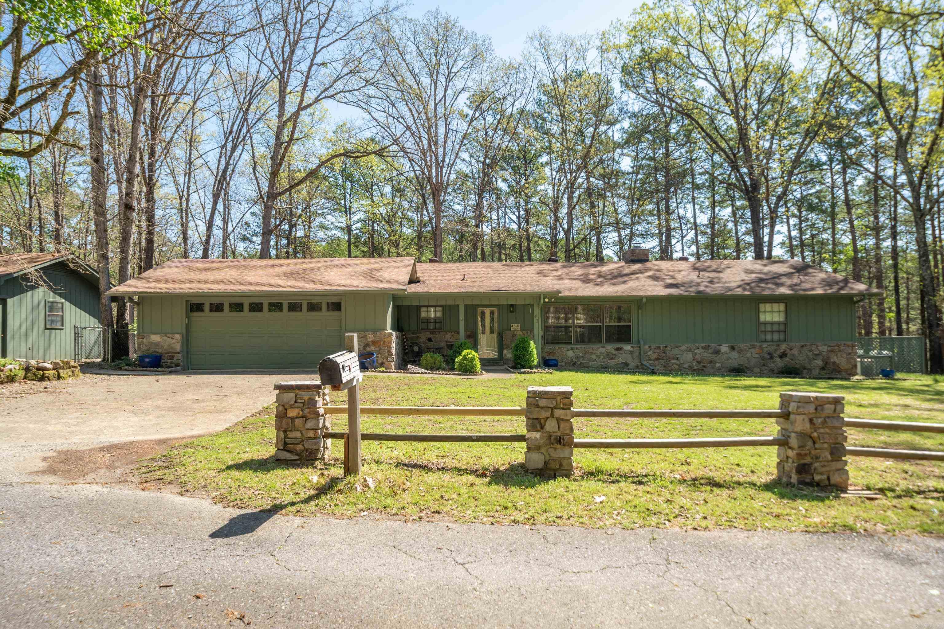 43  Memory Layne  Mount Ida, AR