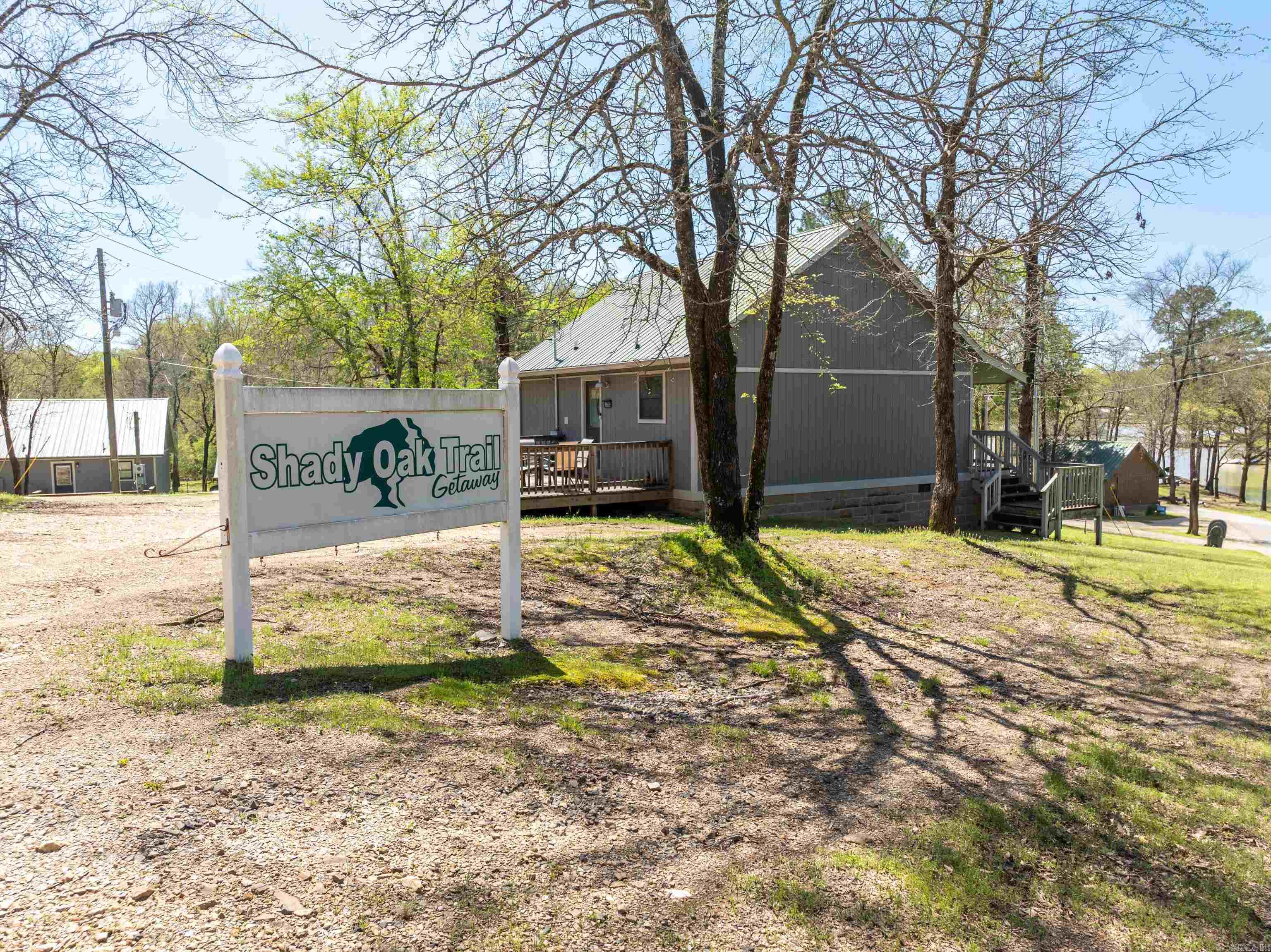 136  Shady Oak  Hot Springs, AR