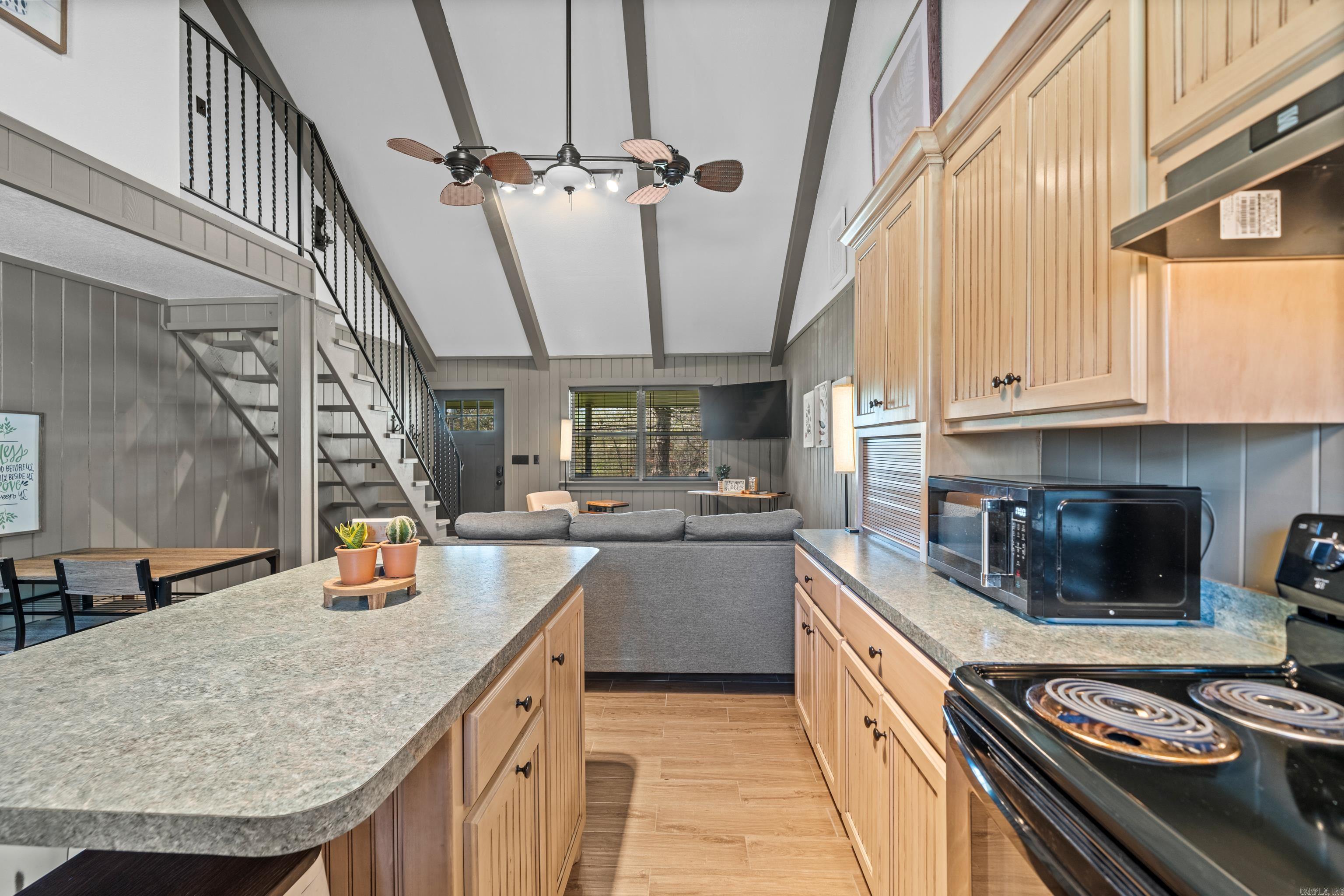 136  Shady Oak  Hot Springs, AR