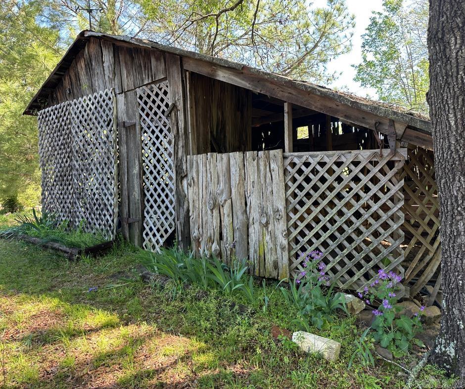 1014  N 3RD ST  Morrilton, AR